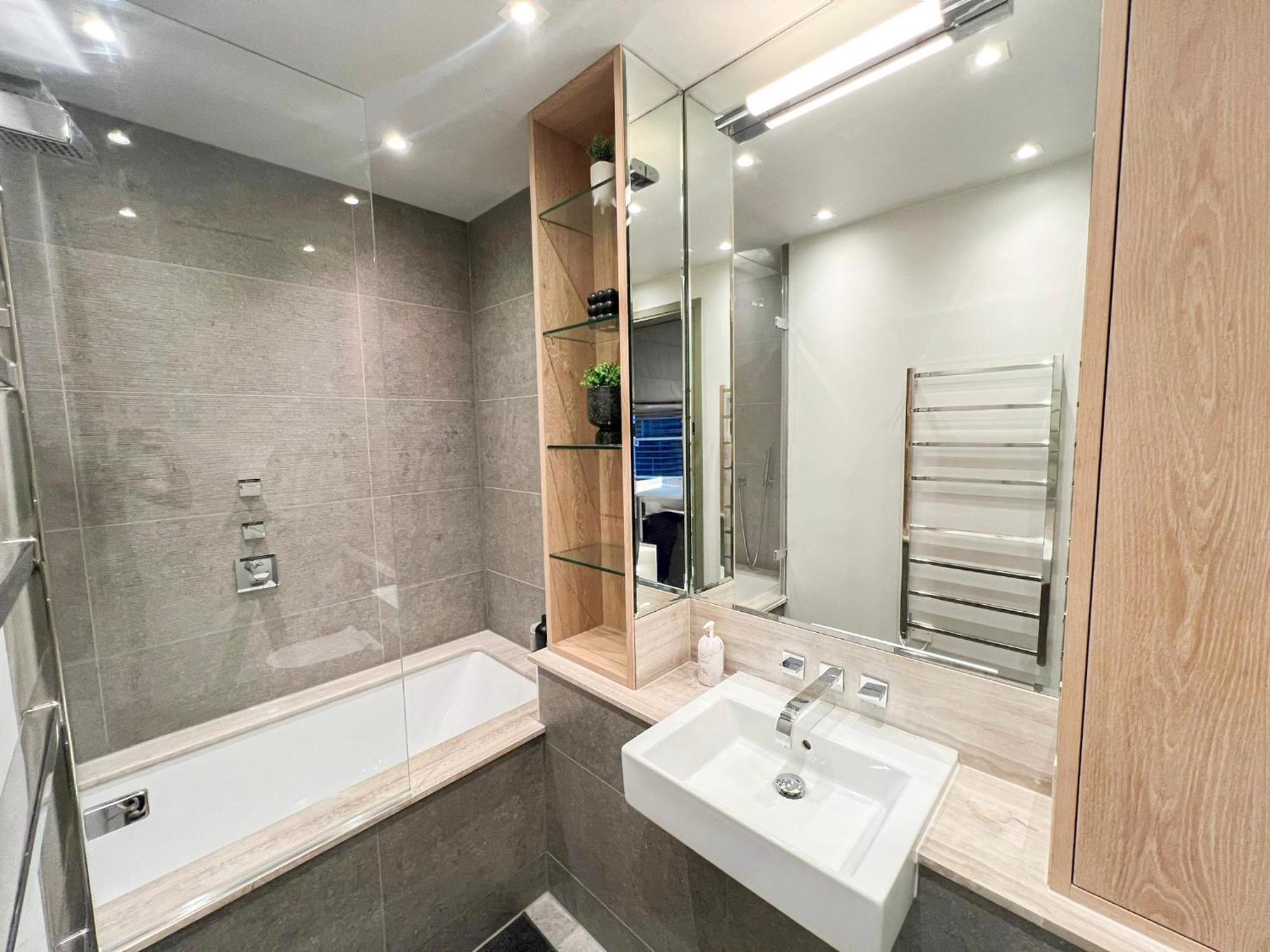 Apartamento Posh 3 Bedroom Flat With Terrace And Indoor Fireplace In Mayfair, Near Hyde Park Londres