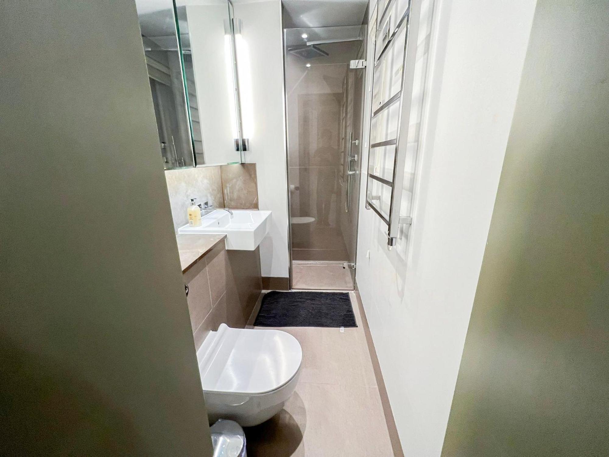 Apartamento Posh 3 Bedroom Flat With Terrace And Indoor Fireplace In Mayfair, Near Hyde Park Londres