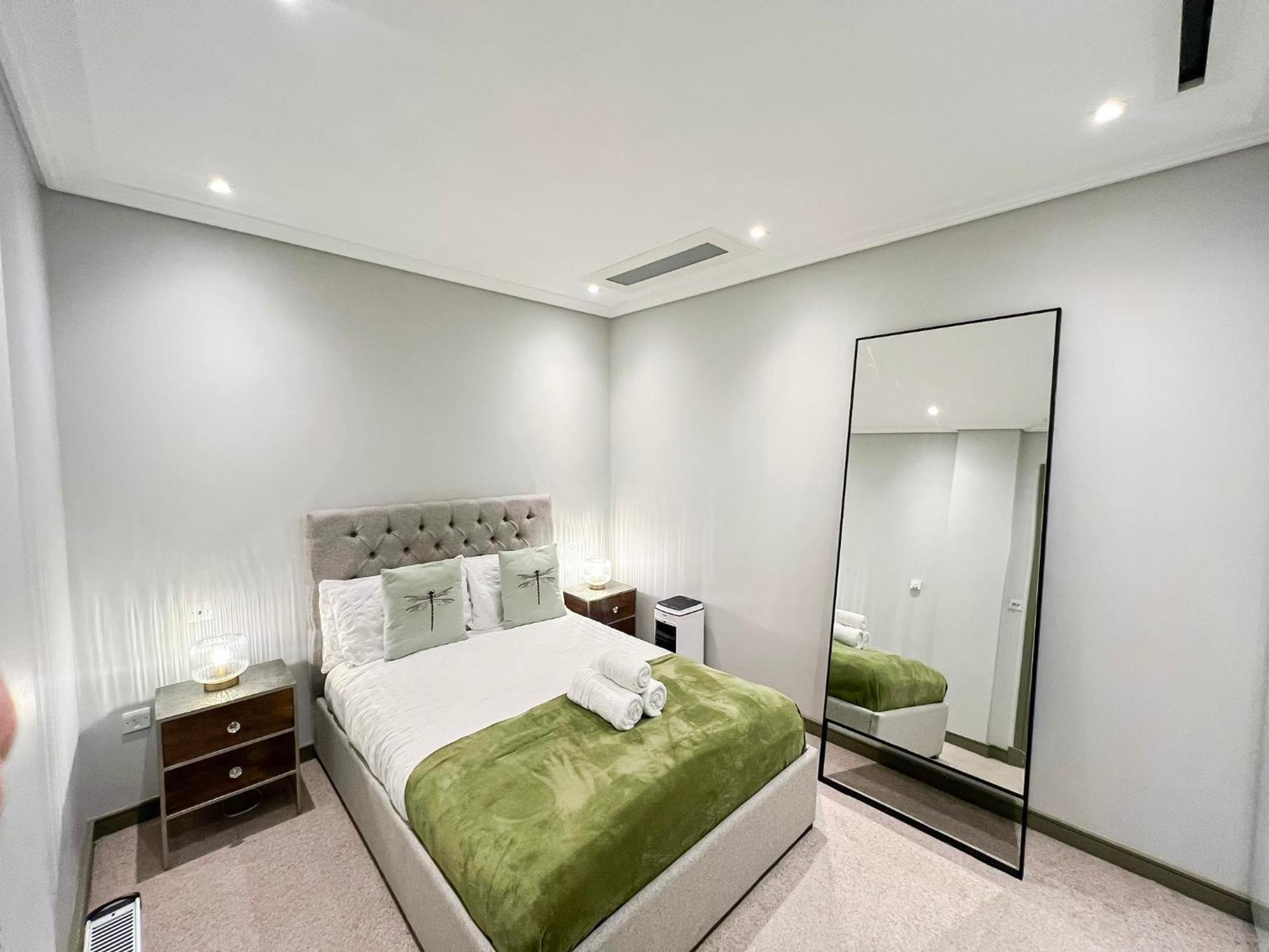 Apartamento Posh 3 Bedroom Flat With Terrace And Indoor Fireplace In Mayfair, Near Hyde Park