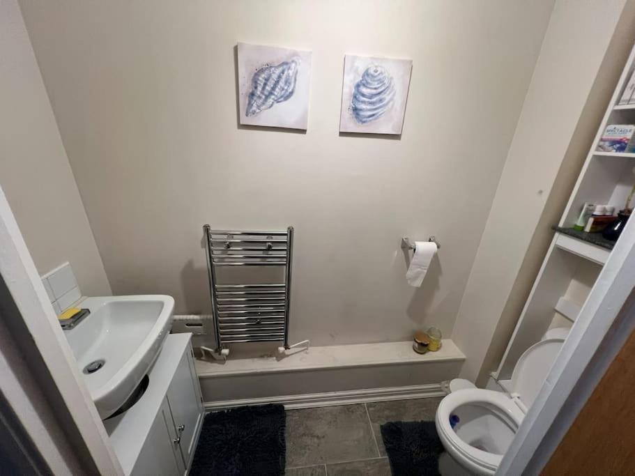 Excel Single - 5mins To Excel & 10mins To Canary Wharf Habitación en casa particular