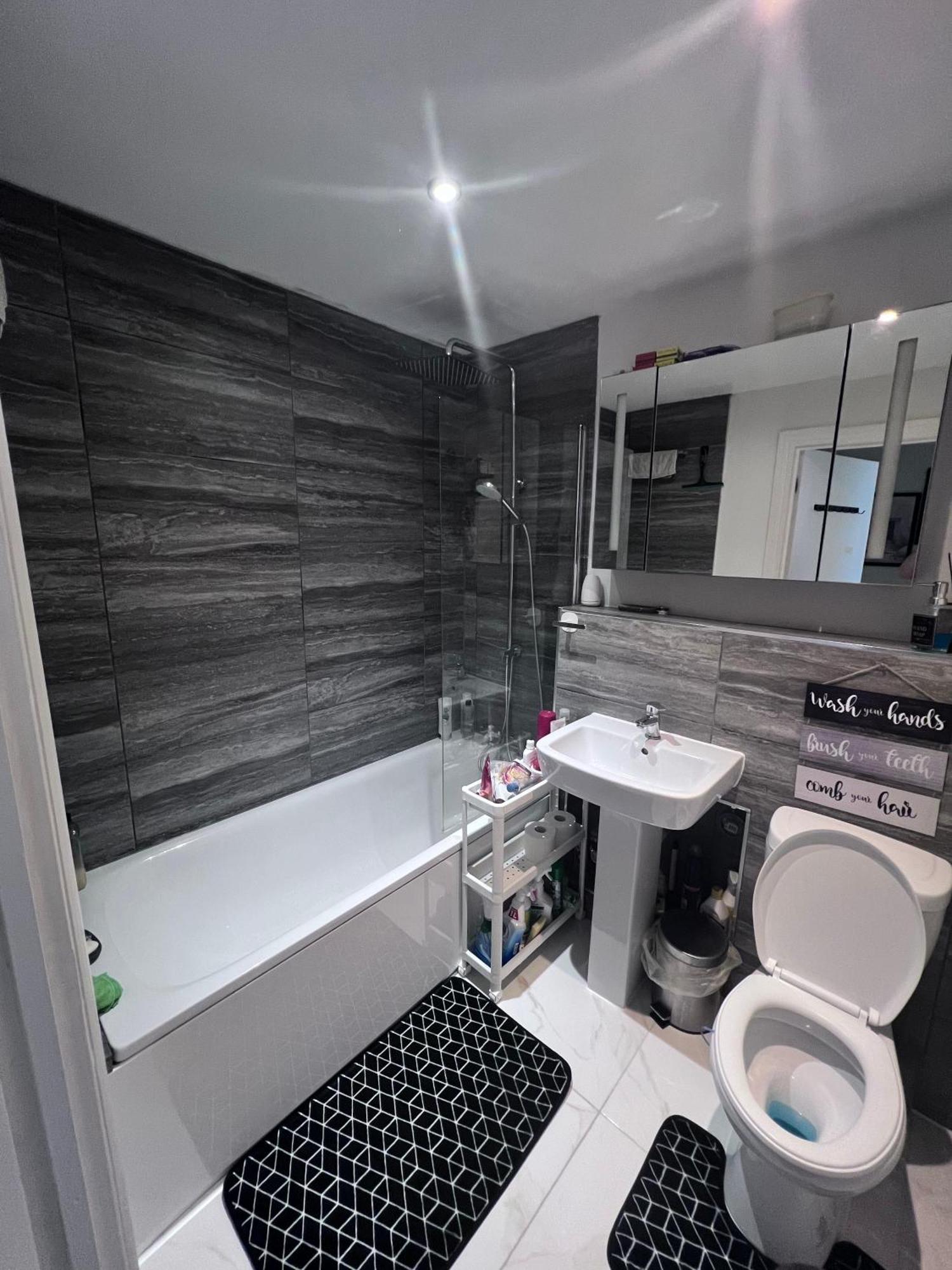 Excel Single - 5mins To Excel & 10mins To Canary Wharf * Londres
