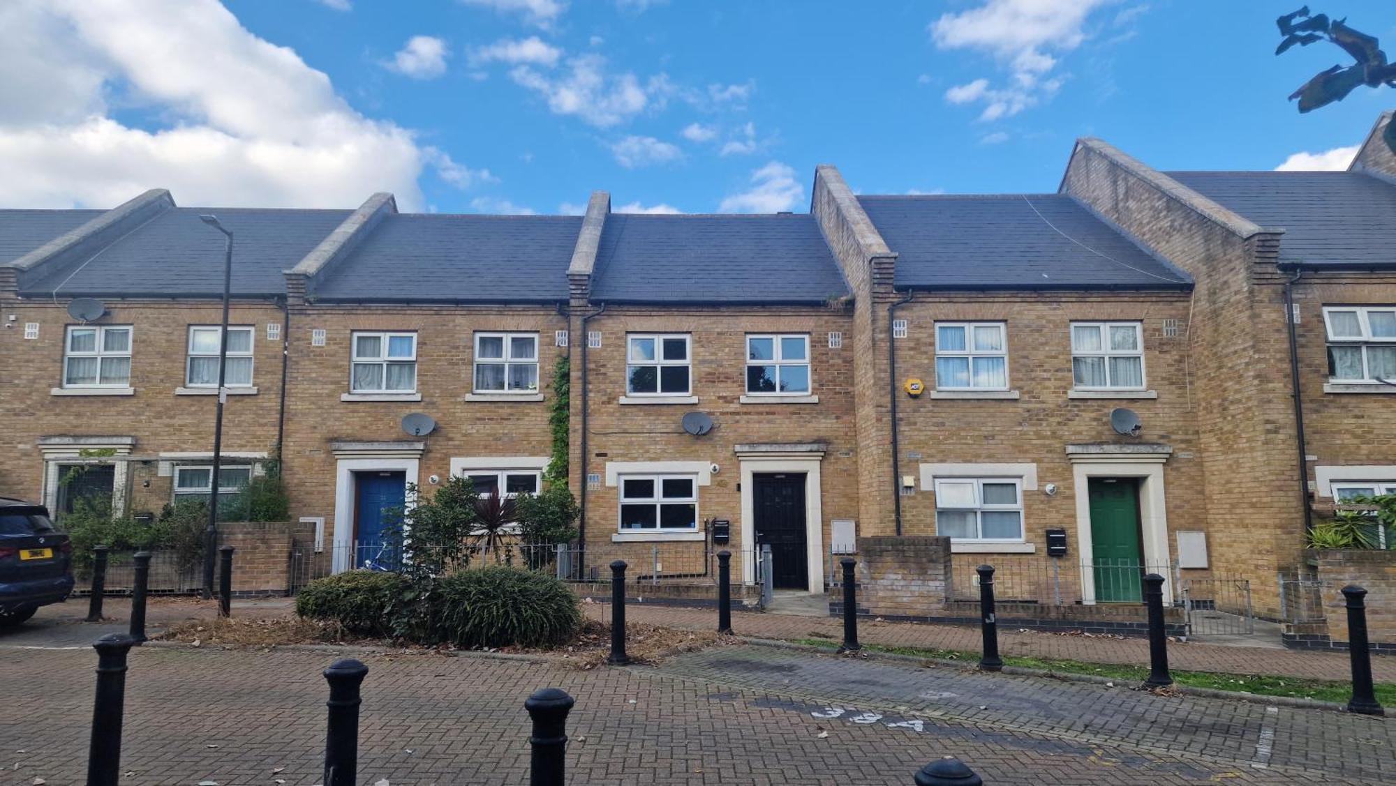 Cozylease 3-bed Canary Wharf Retreat,near Lcy Holiday home London
