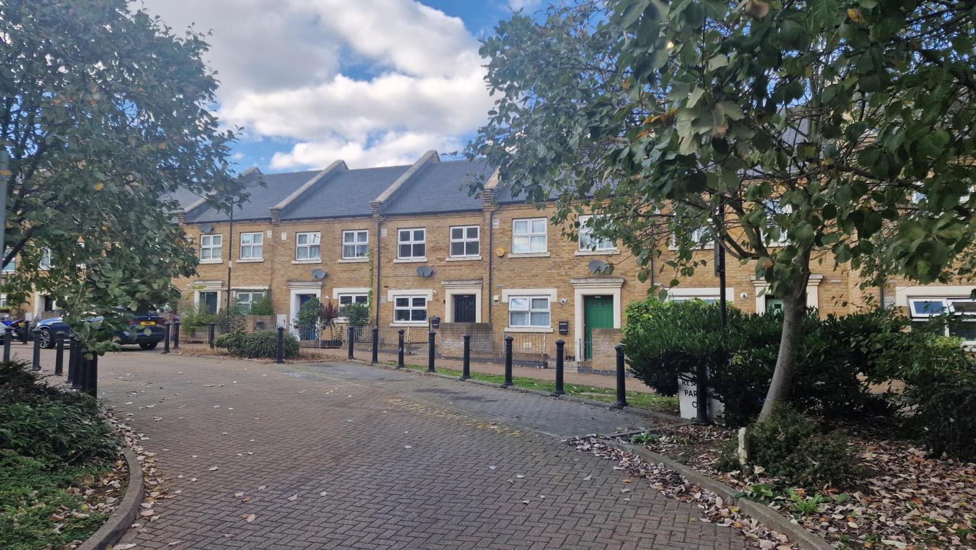 Cozylease 3-bed Canary Wharf Retreat,near Lcy Holiday home London
