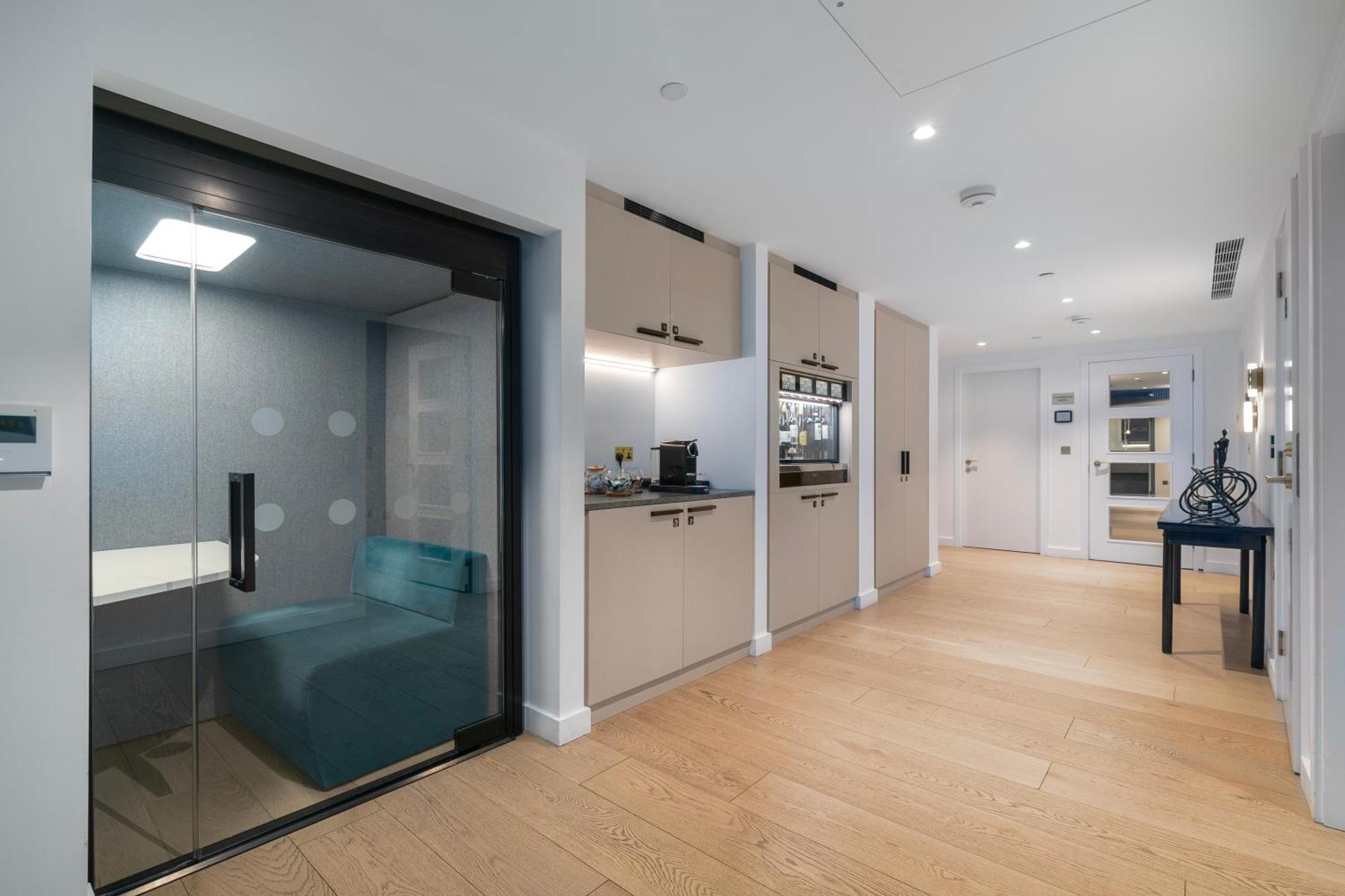 Apartment Kings Cross - Luxury 3 Bed Apartment, Private Balcony