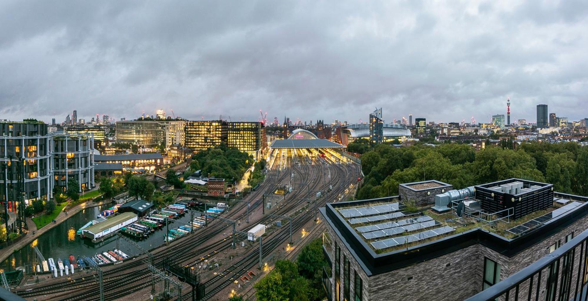 Kings Cross - Luxury 3 Bed Apartment, Private Balcony Apartment