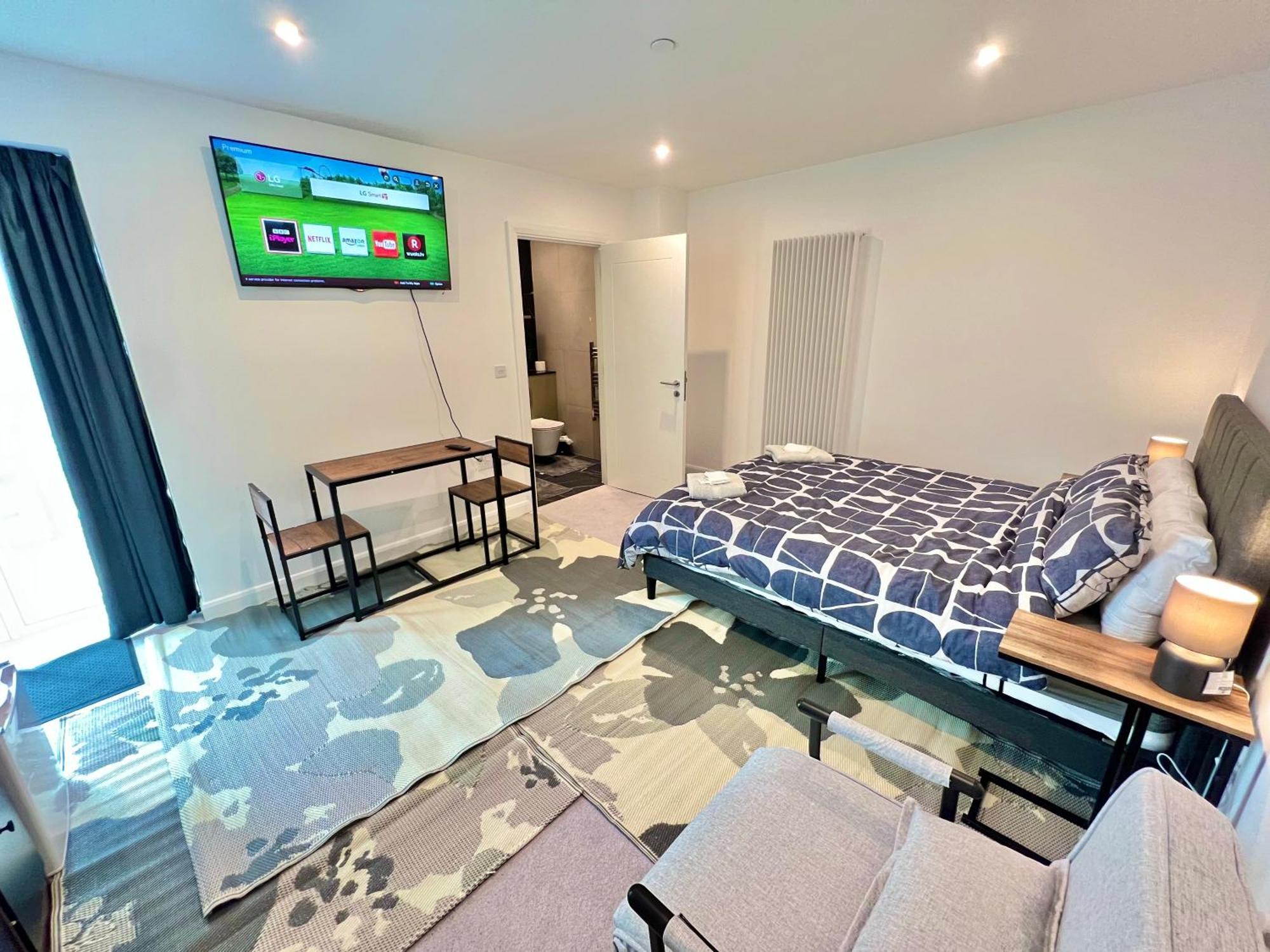 Apartment Lux King Penthouse W Private Entrance *