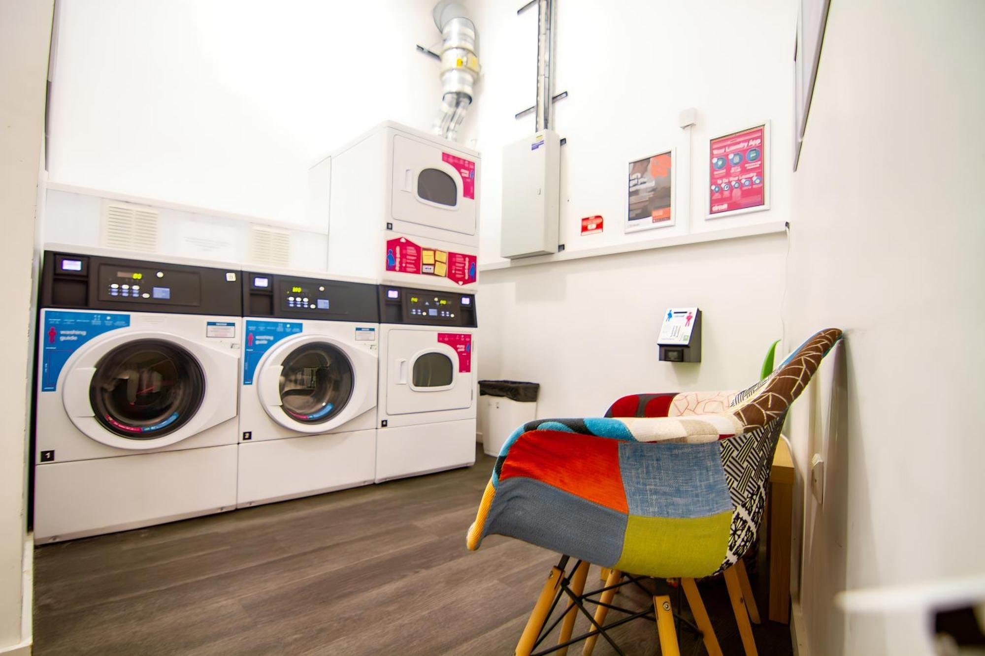 Cube Ealing Apartment