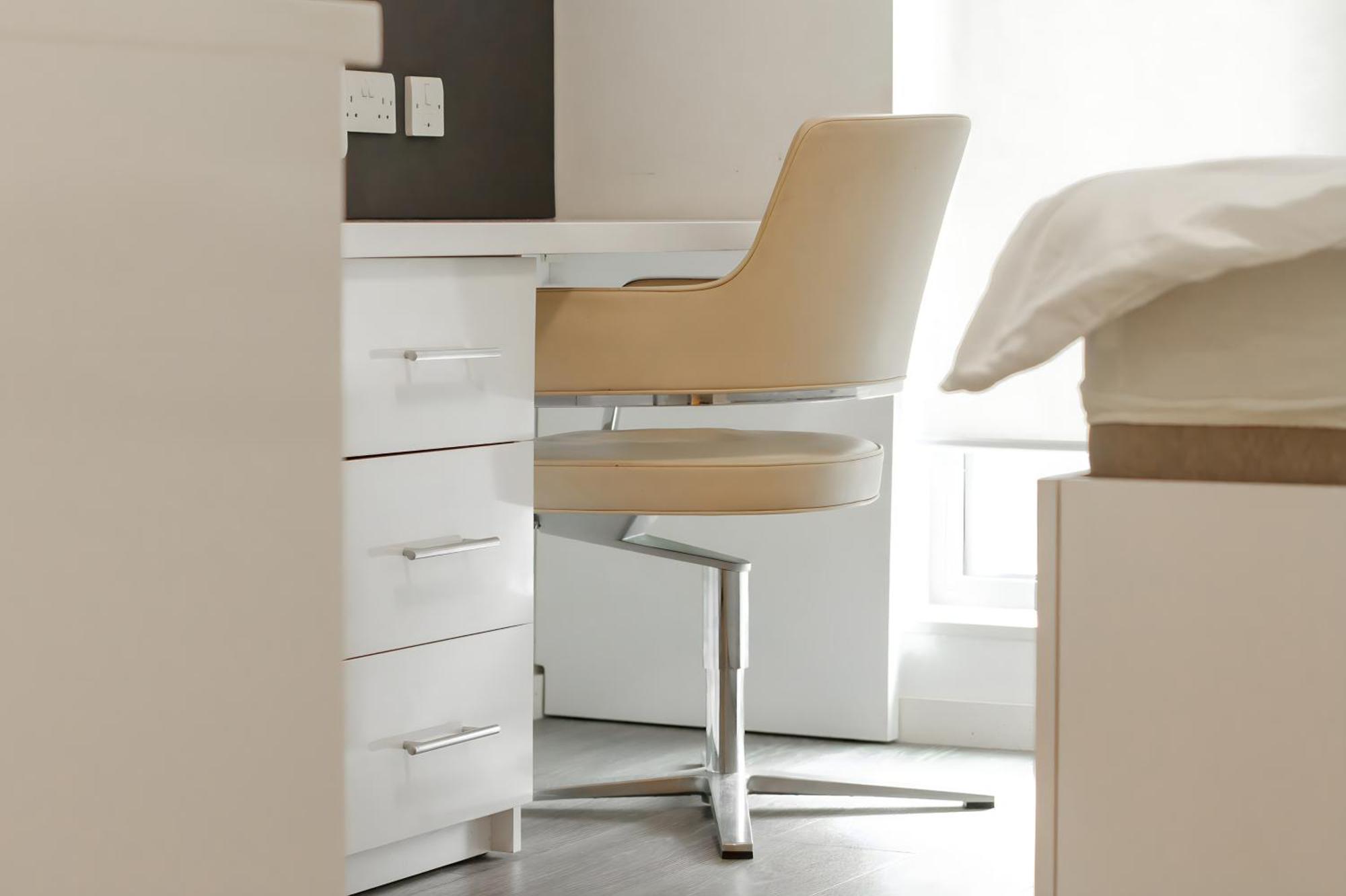 Cube Ealing Apartment