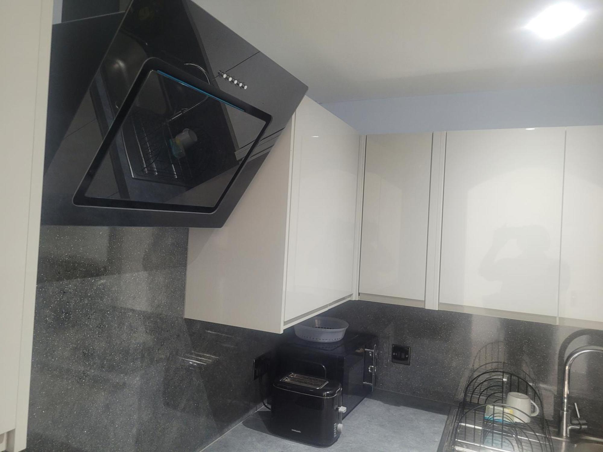 Habitación en casa particular Private Rm In A 2 Bed Near 4 Train Stations