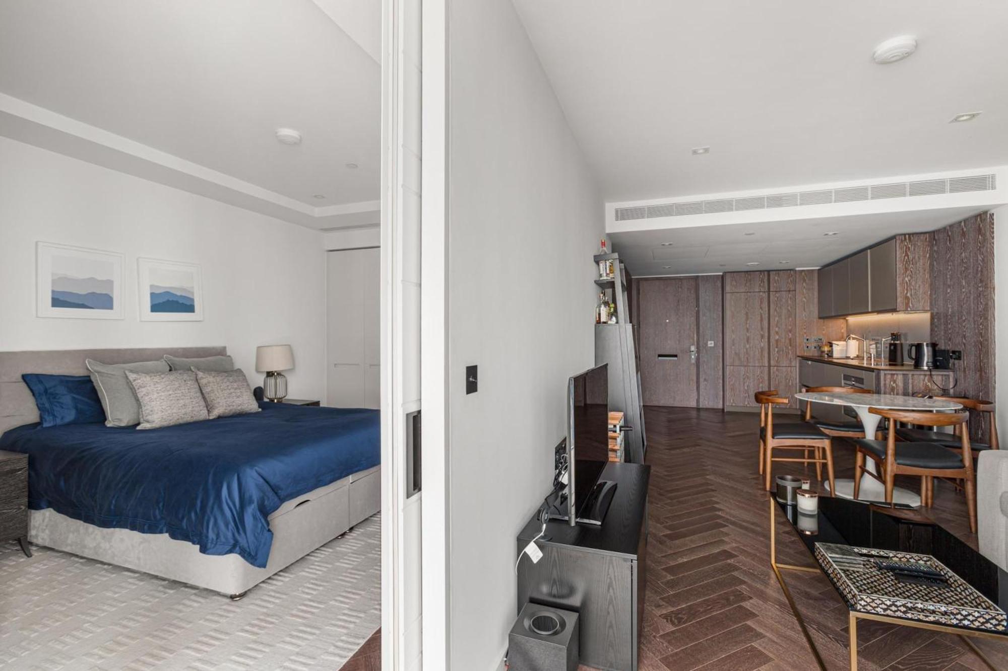 Battersea Power Station Flat With River Views Apartment