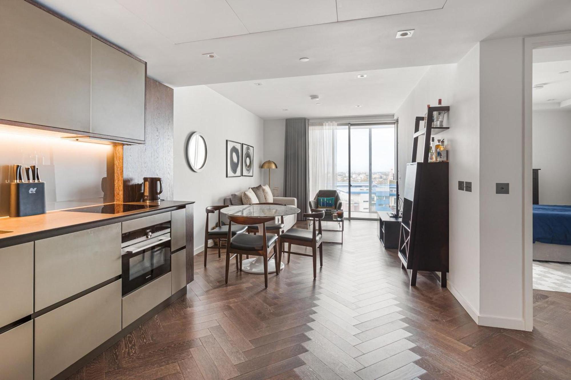 Battersea Power Station Flat With River Views Apartment *