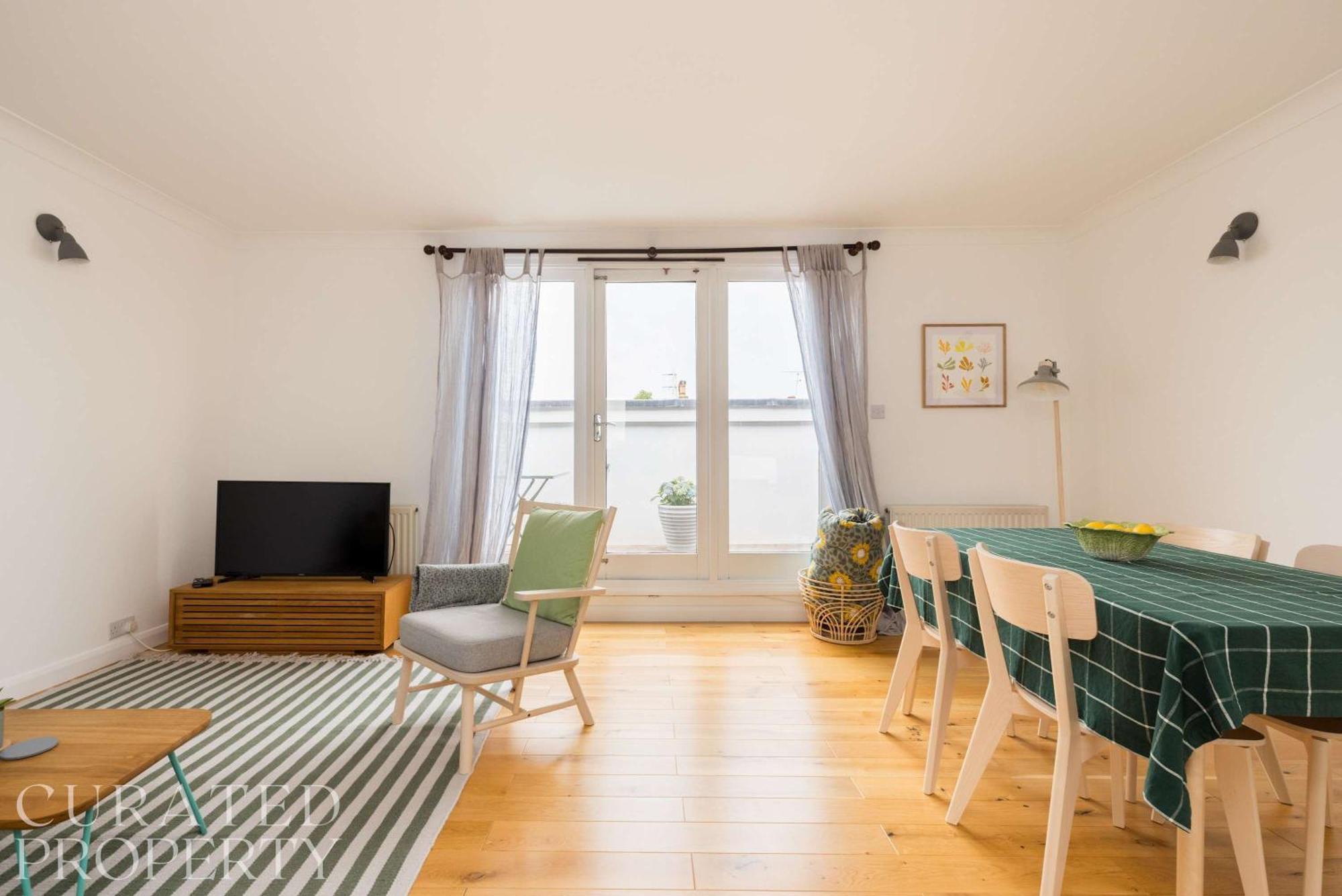 Charming Primrose Hill Rooftop Duplex Apartment *