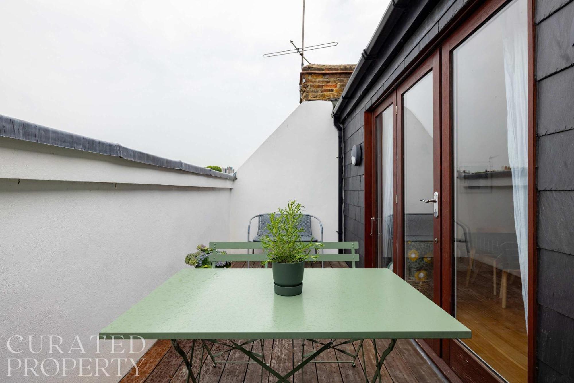 Charming Primrose Hill Rooftop Duplex Apartment