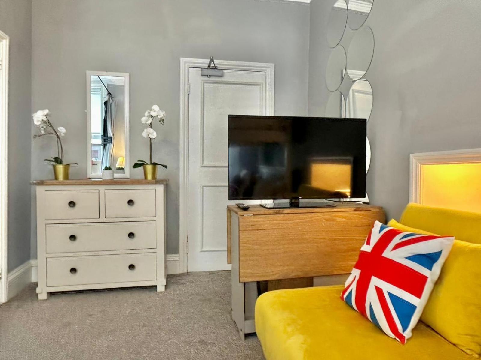 Guest house In Edgware Road London