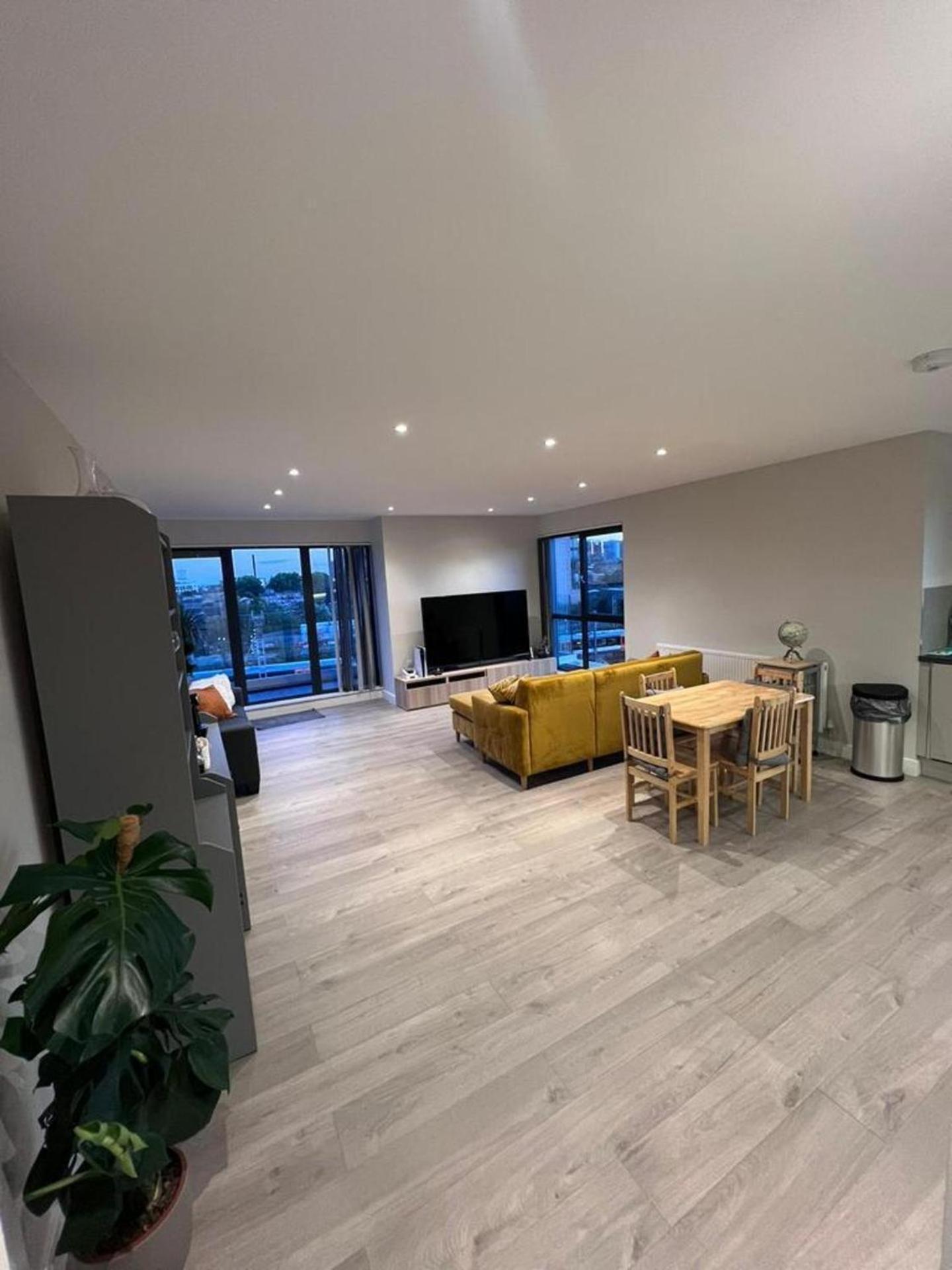 Apartment 3br-3bath-central London-parking-petsok-fireplace