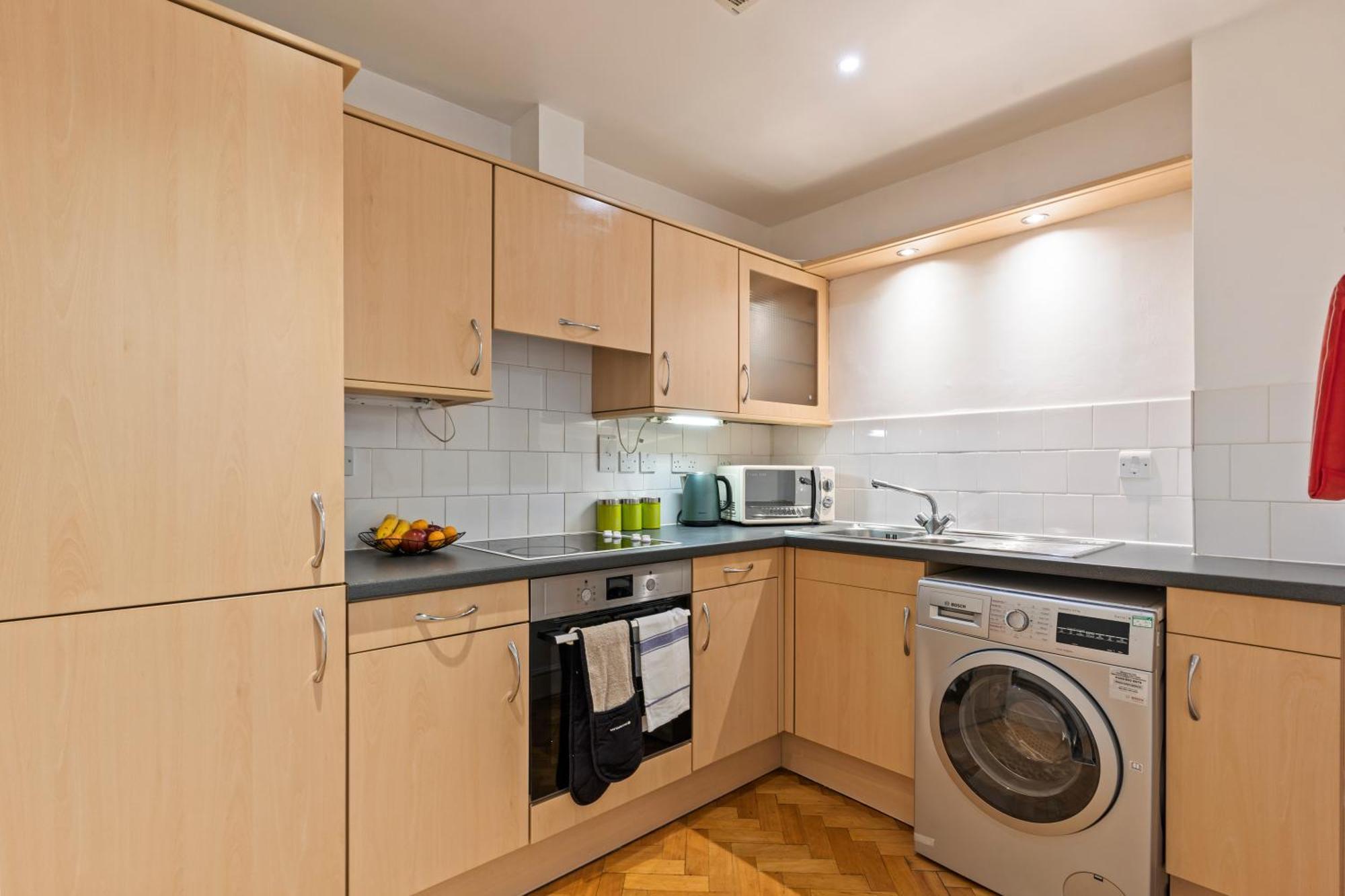 Waterloo - Modern & Spacious - Ideal For Business Workers And Families - 15 Min Walk From Bridge Apartment *