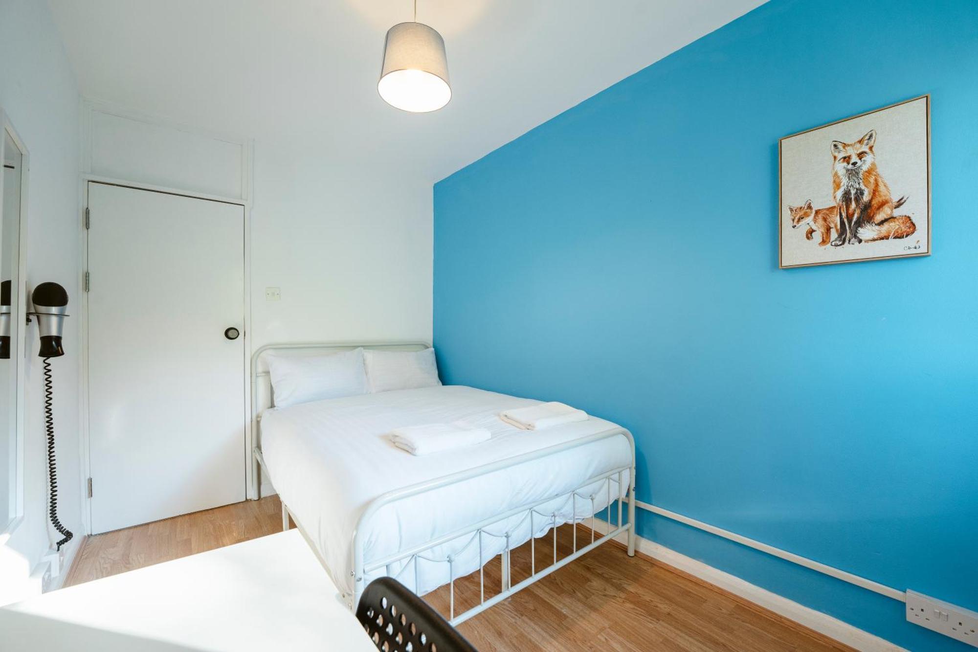 Deptford Bridge Double Guest house *