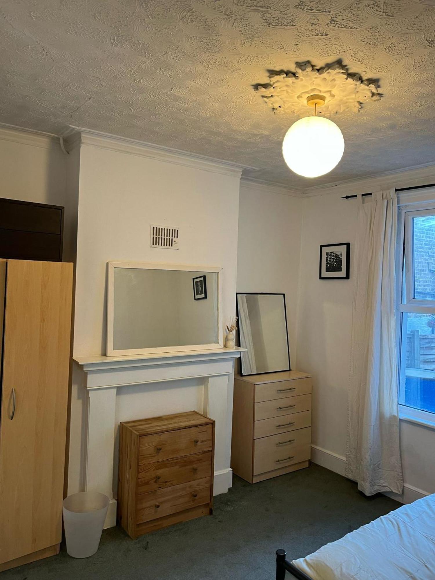 4 Bedroom House, Close To The O2 And Greenwich Ferienhaus