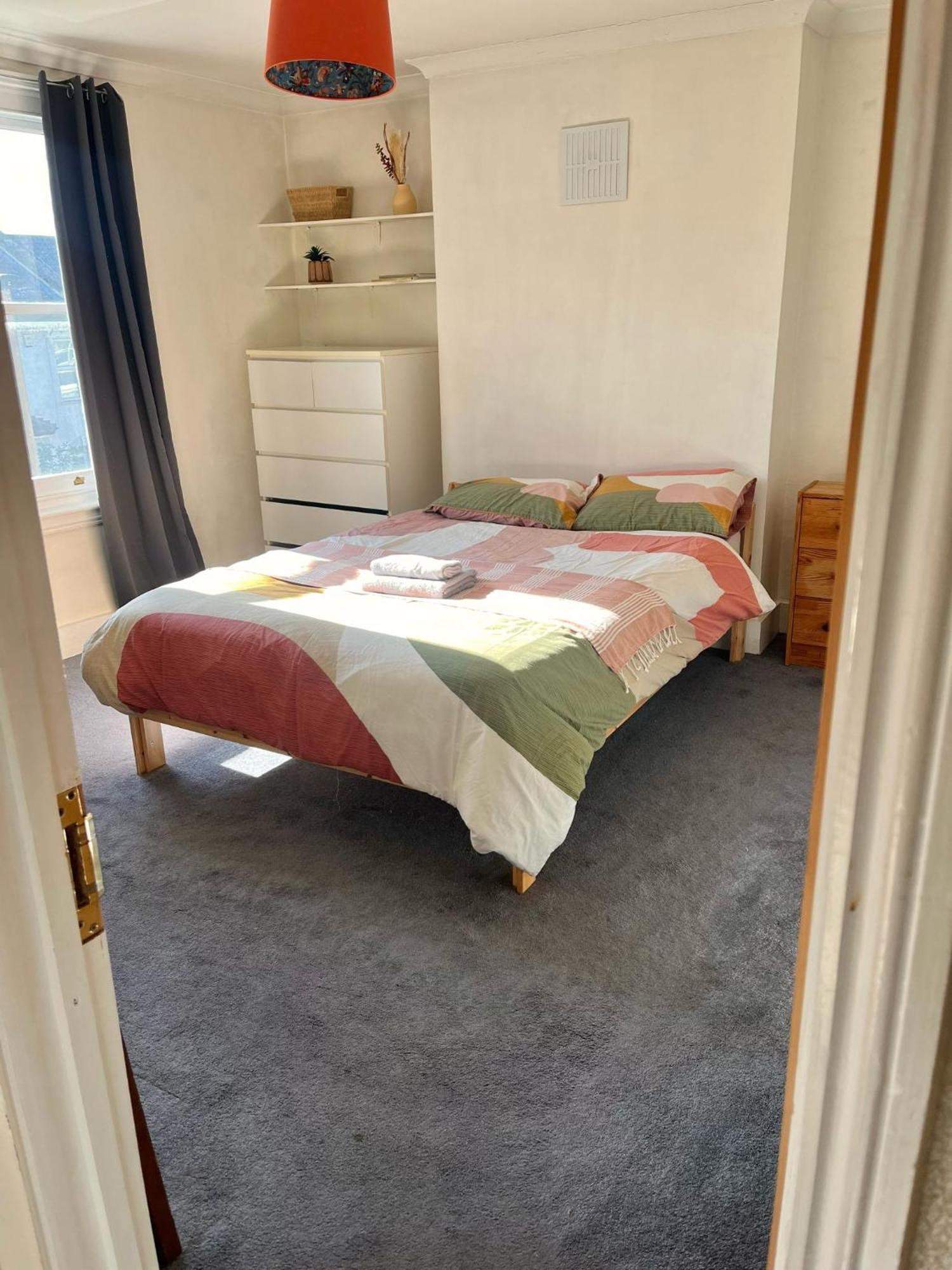 Ferienhaus 4 Bedroom House, Close To The O2 And Greenwich