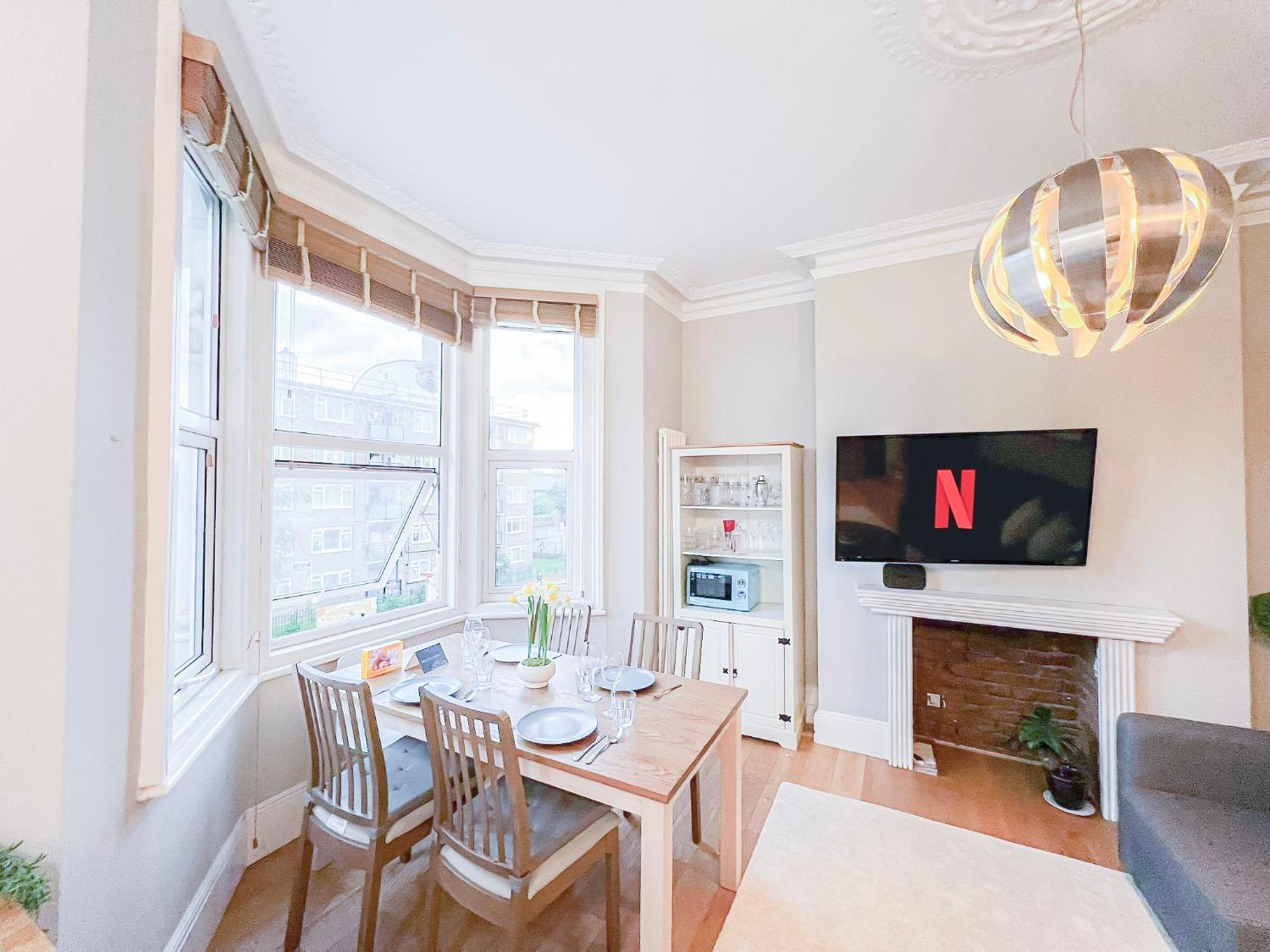 Apartment Tranquil 3bdr Haven In Stockwell Near The Oval *