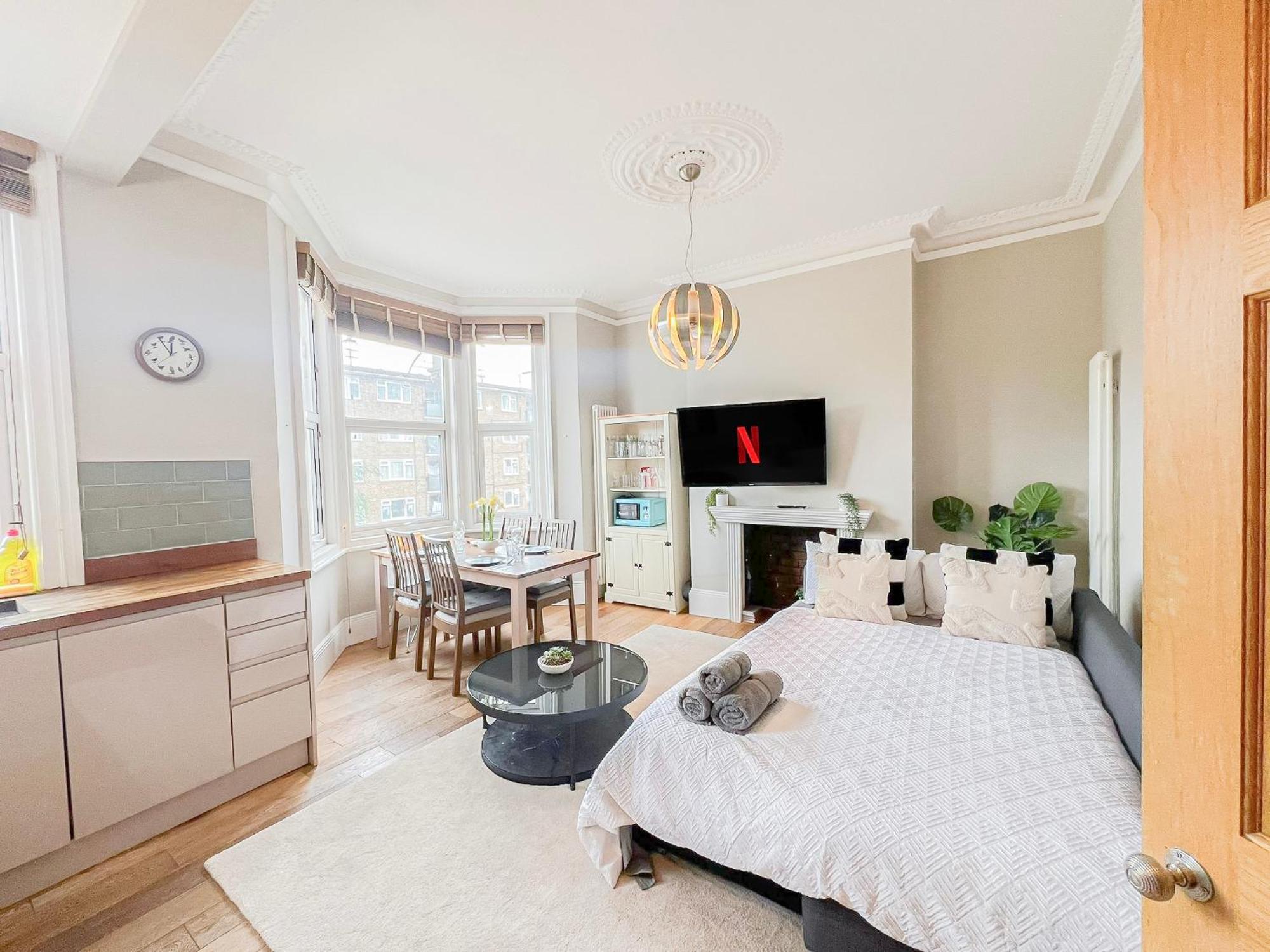 Tranquil 3bdr Haven In Stockwell Near The Oval * London