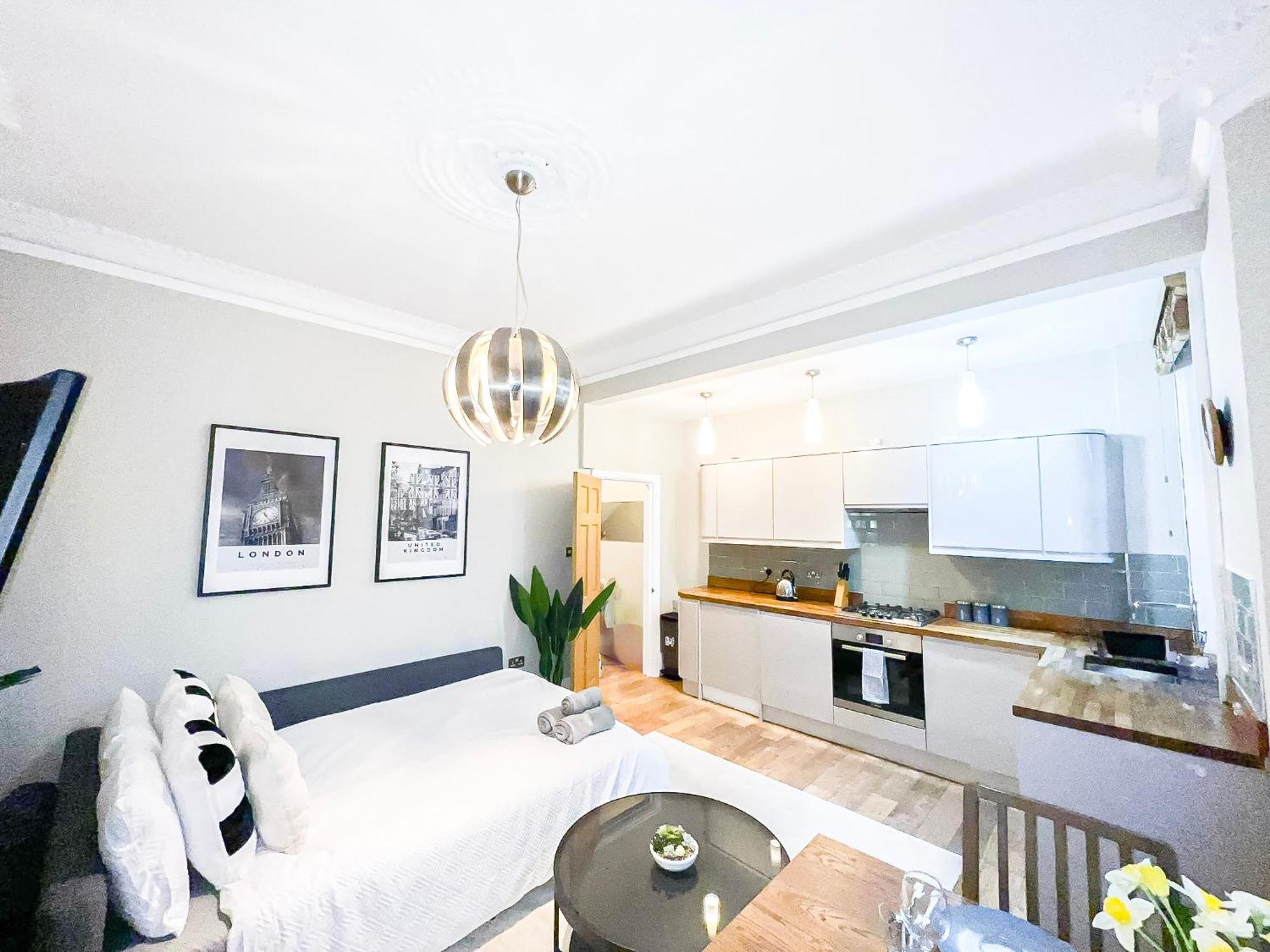 Tranquil 3bdr Haven In Stockwell Near The Oval Apartment London