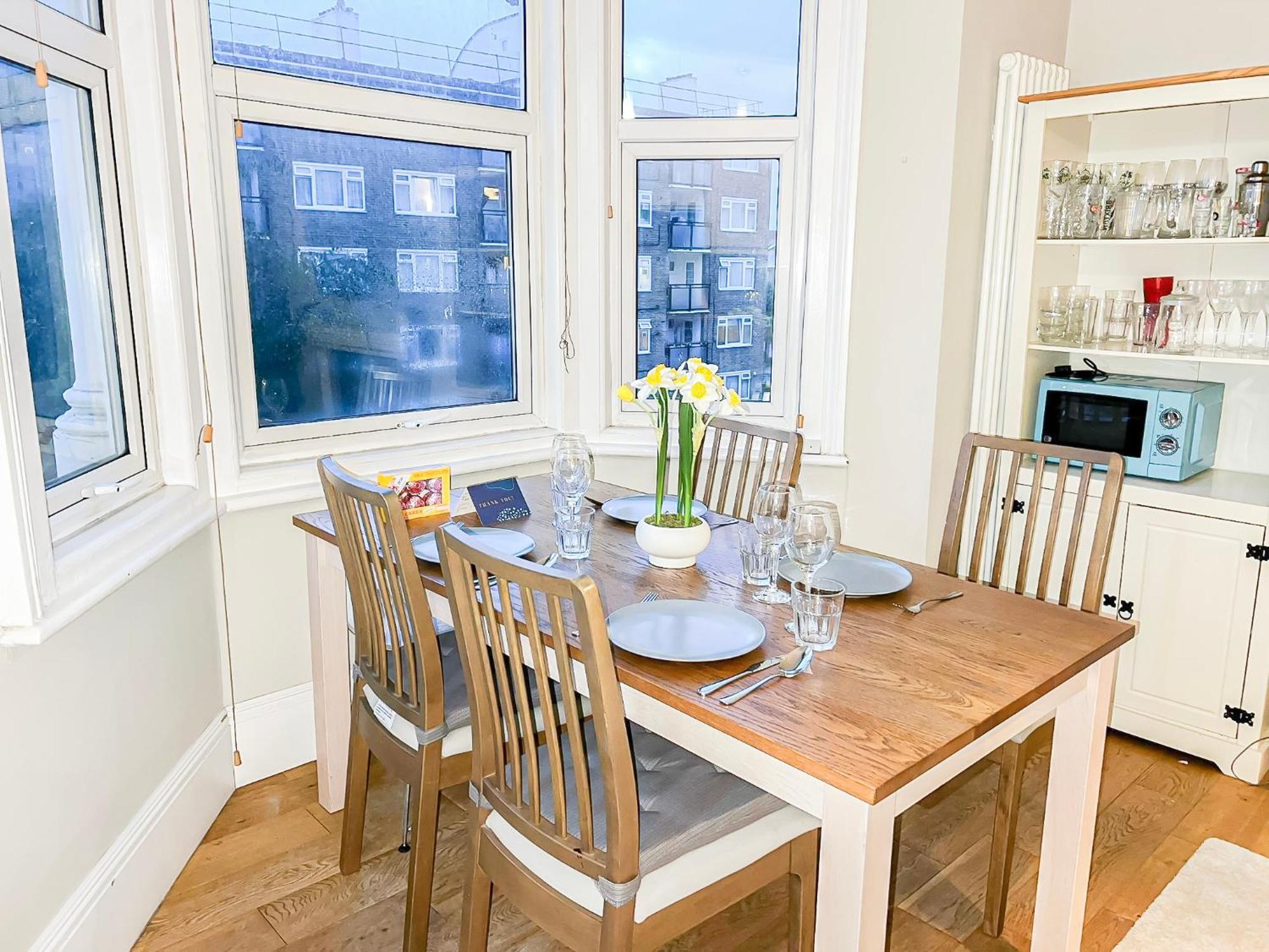 Tranquil 3bdr Haven In Stockwell Near The Oval *