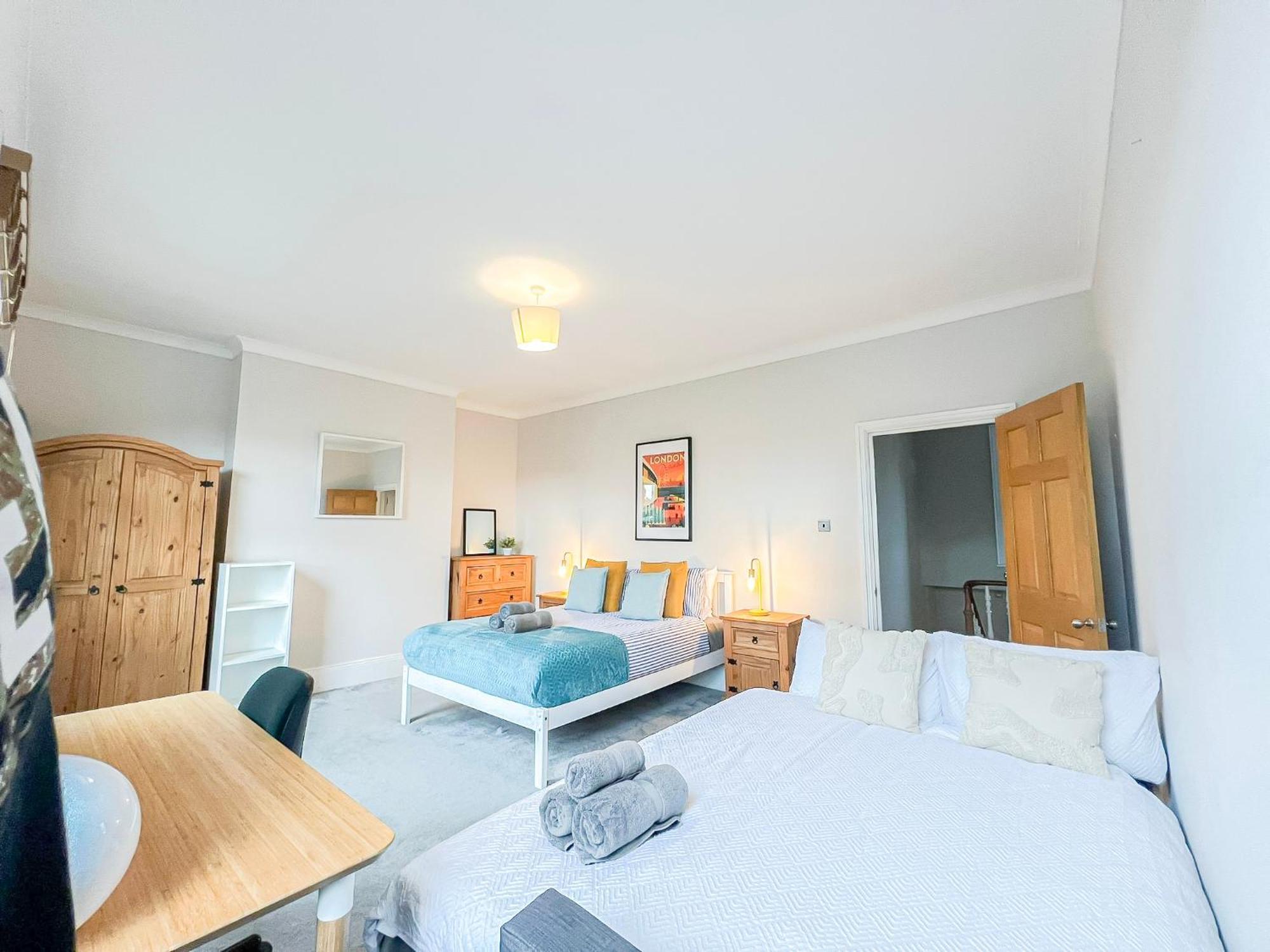 Tranquil 3bdr Haven In Stockwell Near The Oval