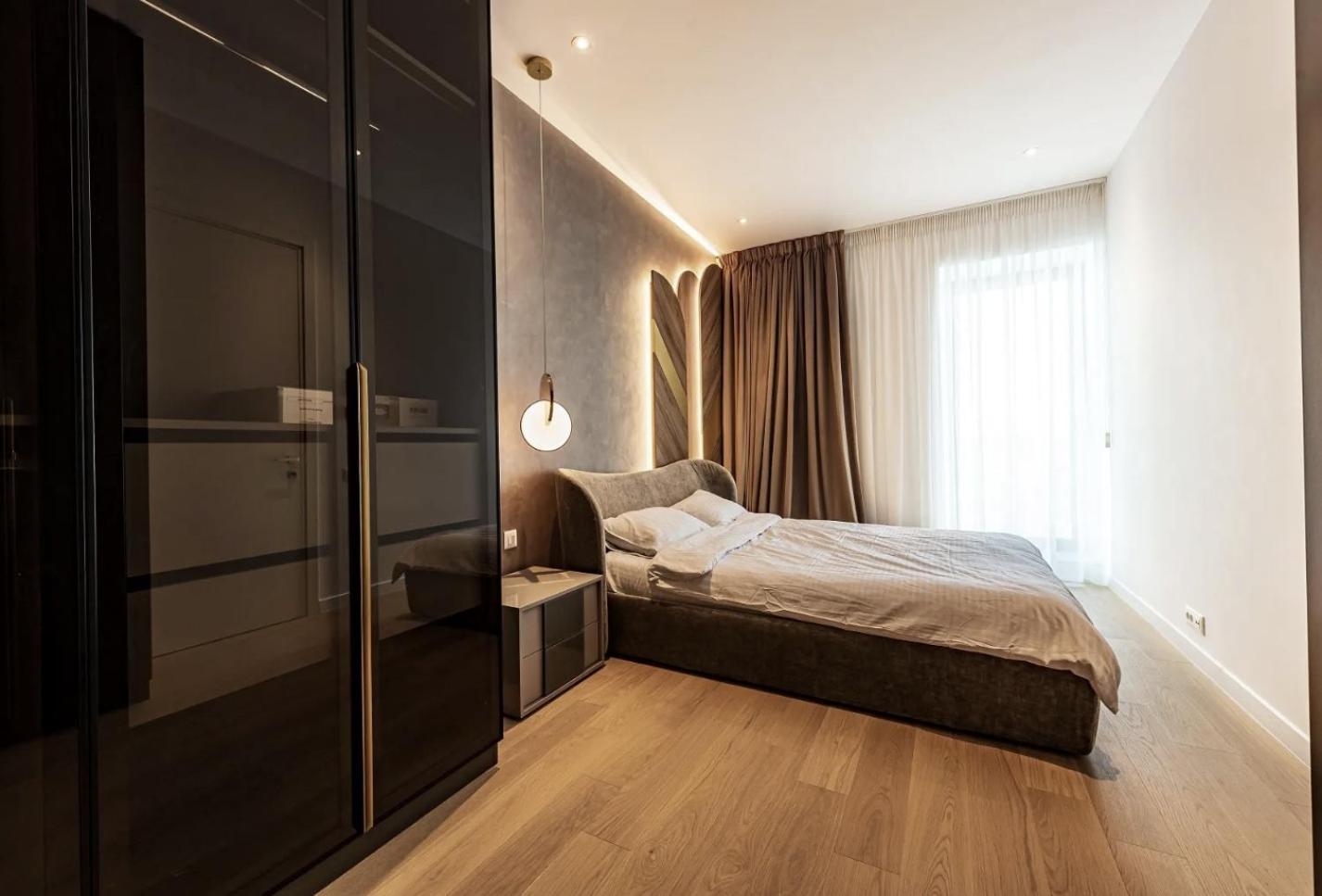 Apartment Lovely 4 Bdr Parking *