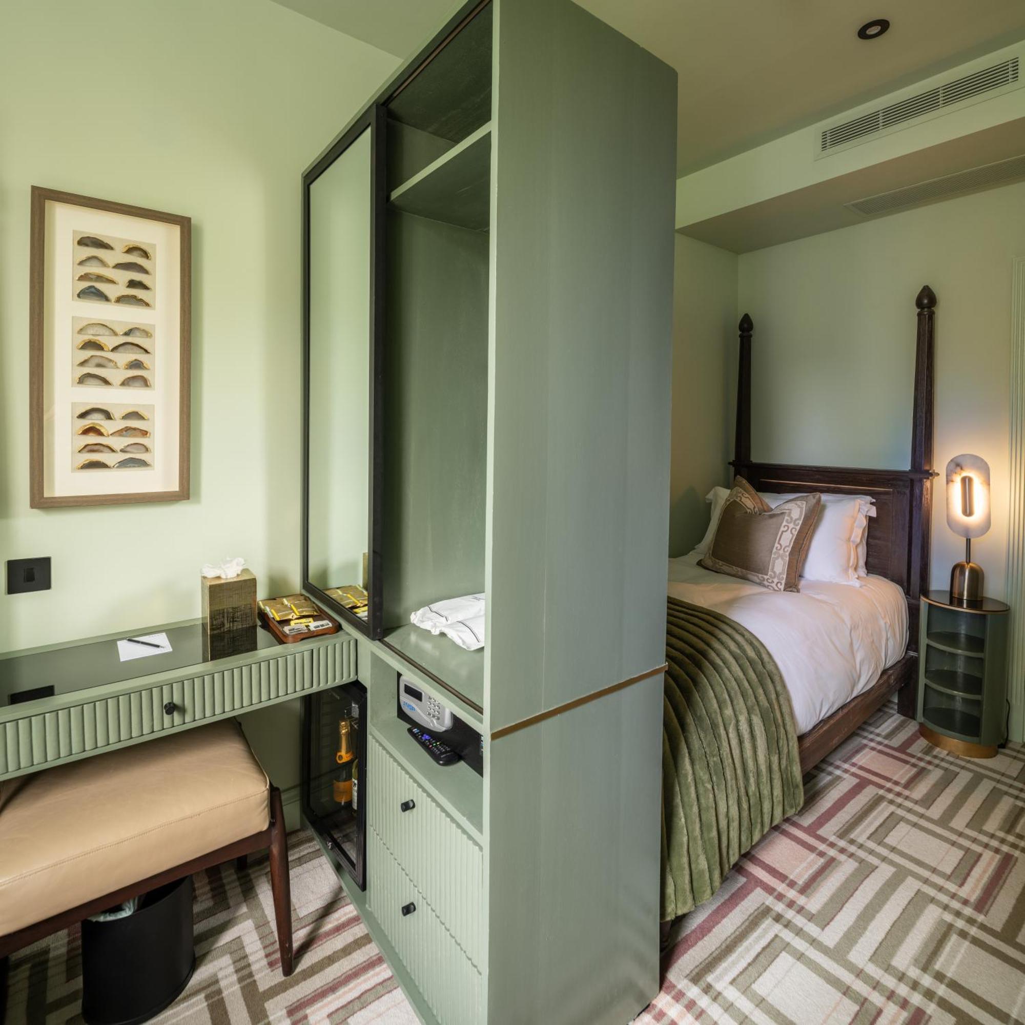 Ellen Kensington 5* Londres