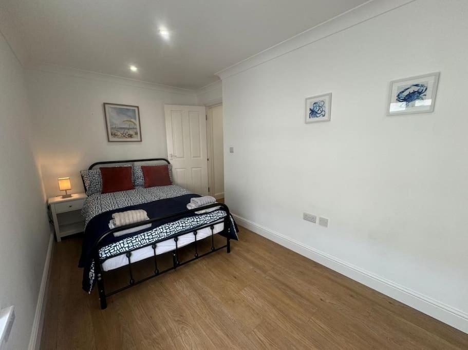 2 Bedroom, Parking, Hounslow St Londres