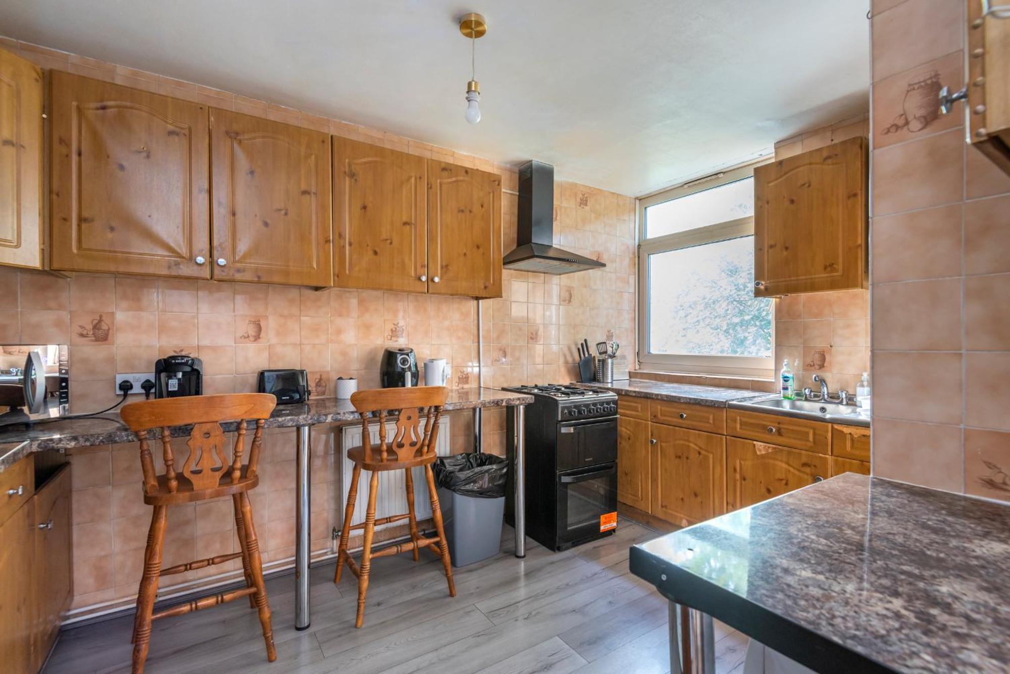 Entire 3 Bedroom Luxury In With Private Balcony Appartement Londen