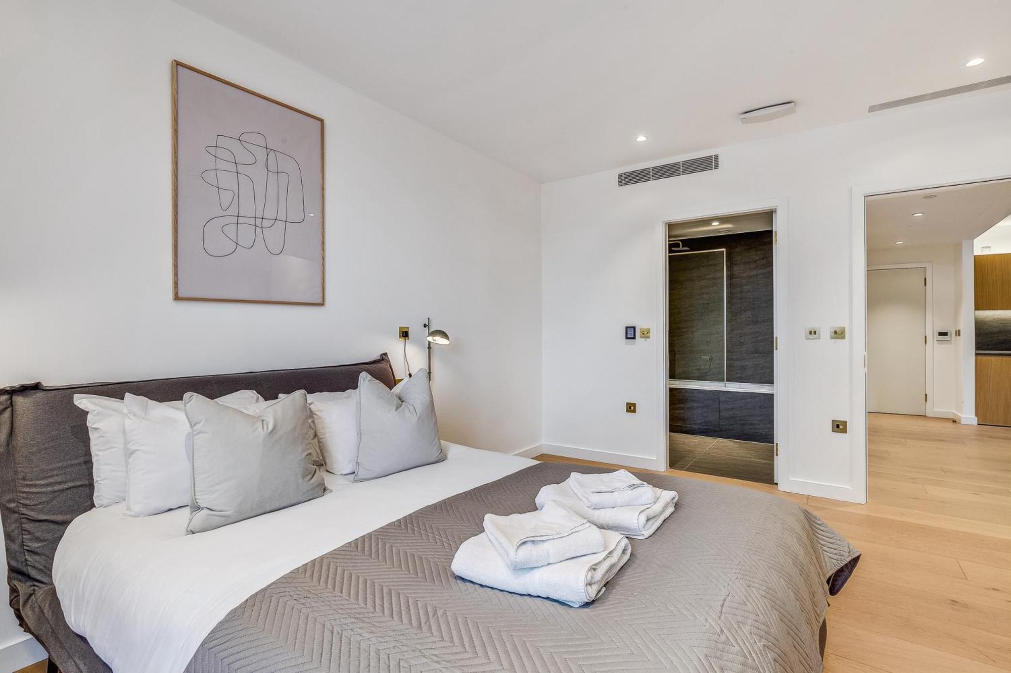 Modern King's Cross Apartment *