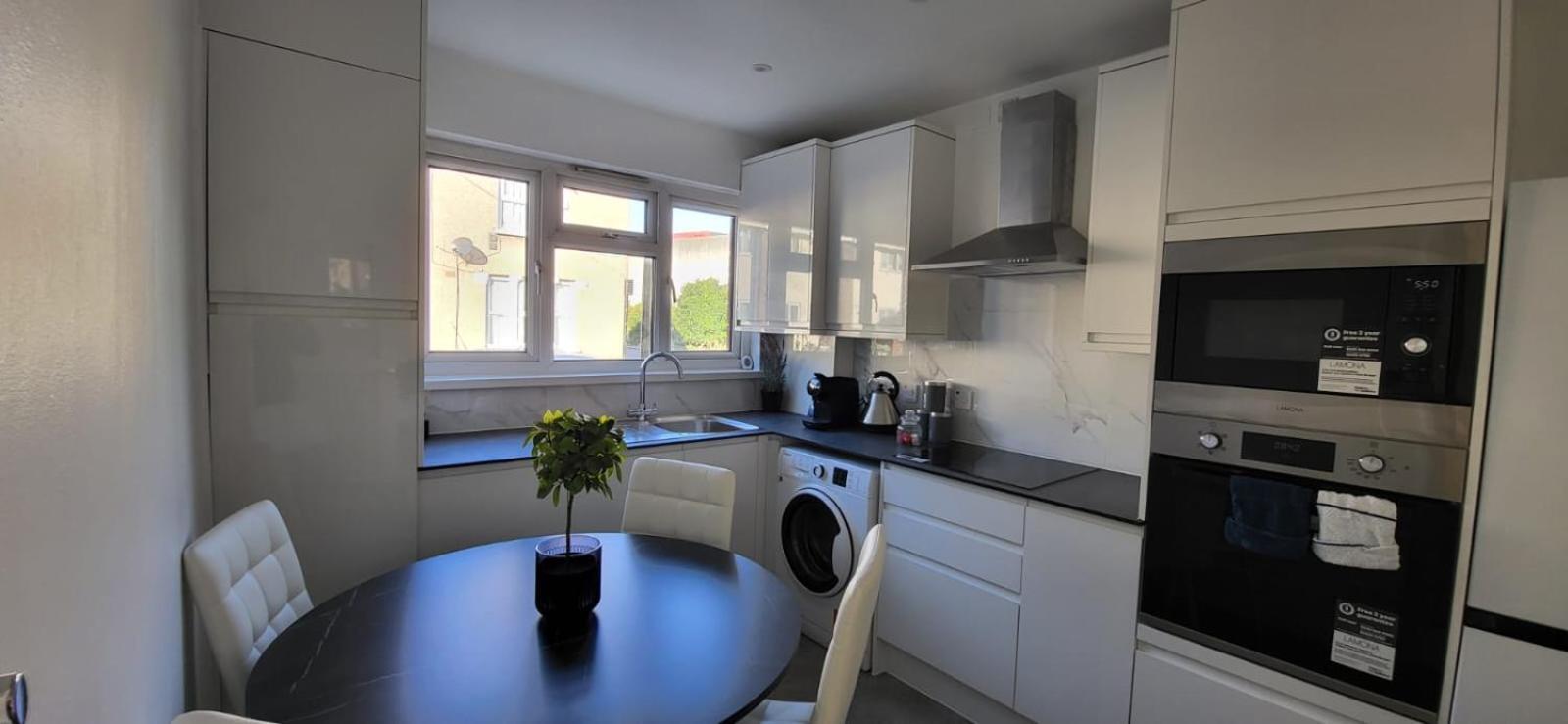 Delight Home-london Airport & Excel London