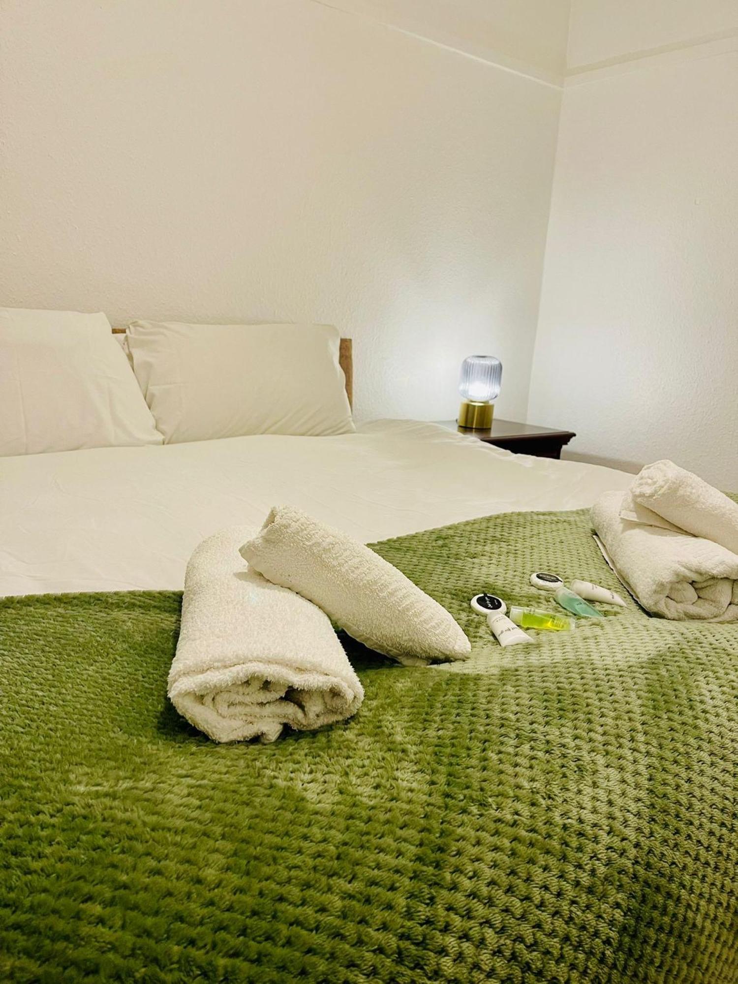 2bd Canarywharf Mile End Private Balcony Free Parking Londres