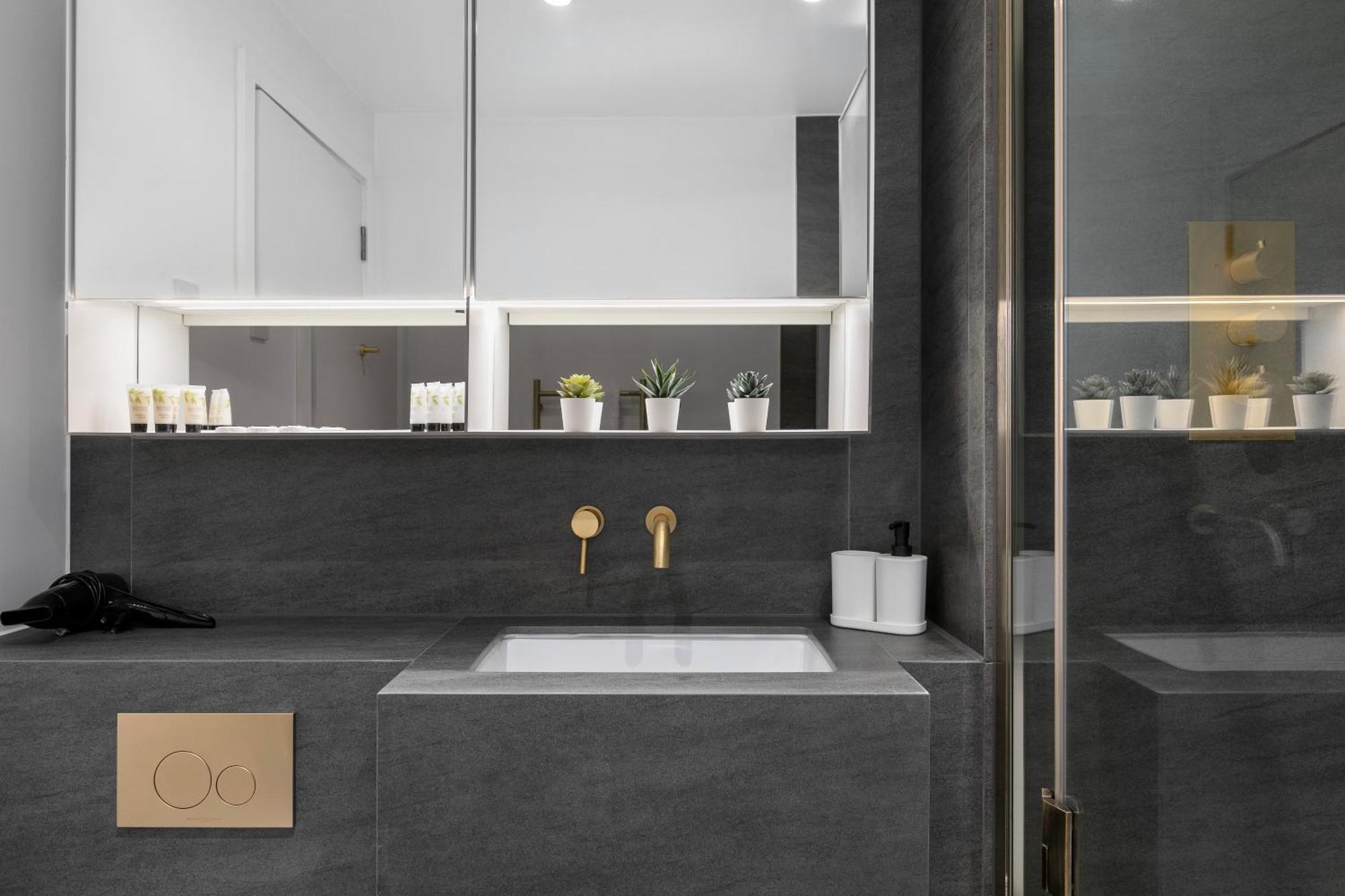 Apartment Kings Cross - Luxury 3 Bed Apartment, Private Balcony