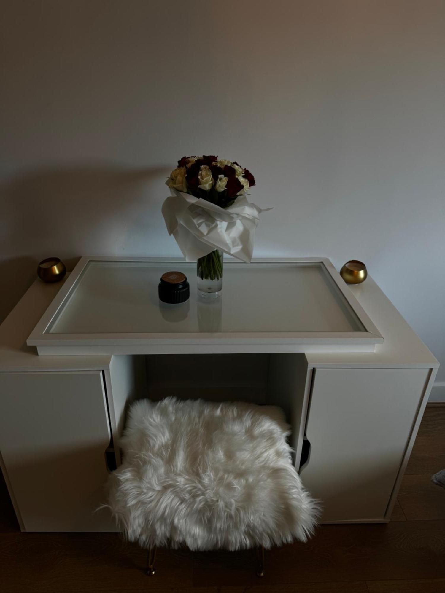 Entire Luxurious Flat In Beckton Excel Netflix & Free Wifi