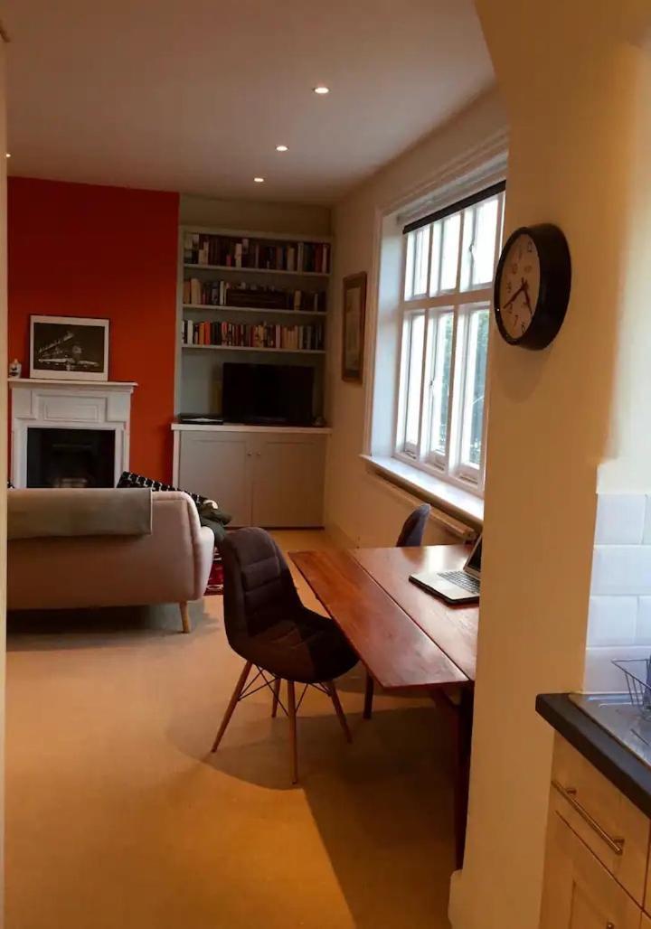 Stylish Floor 1 Bed Flat In West Hampstead Apartment *