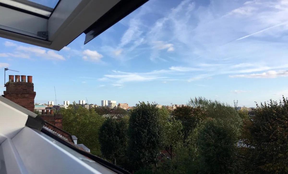 Stylish Floor 1 Bed Flat In West Hampstead