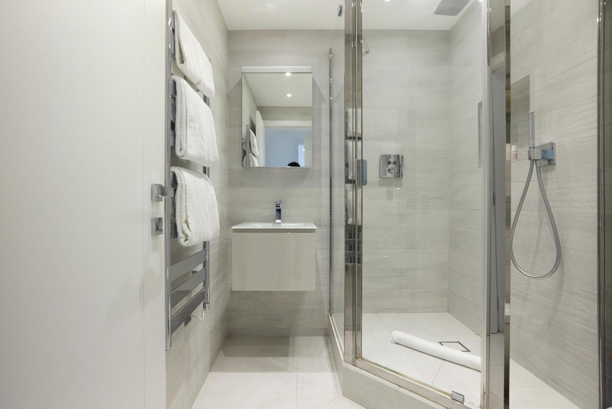 The Primrose Hill Place - Charming 4bdr Flat With Communal Garden Apartment London