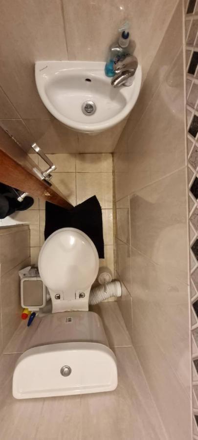 Entire Flat In King's Cross Apartment London