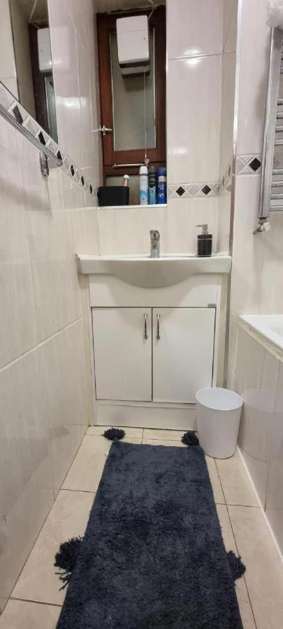 Entire Flat In King's Cross Apartment London