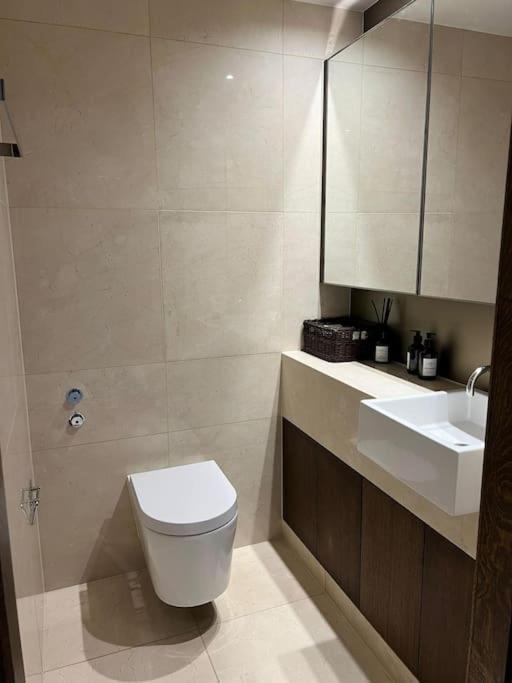 Apartment Luxury Chelsea Waterfront View