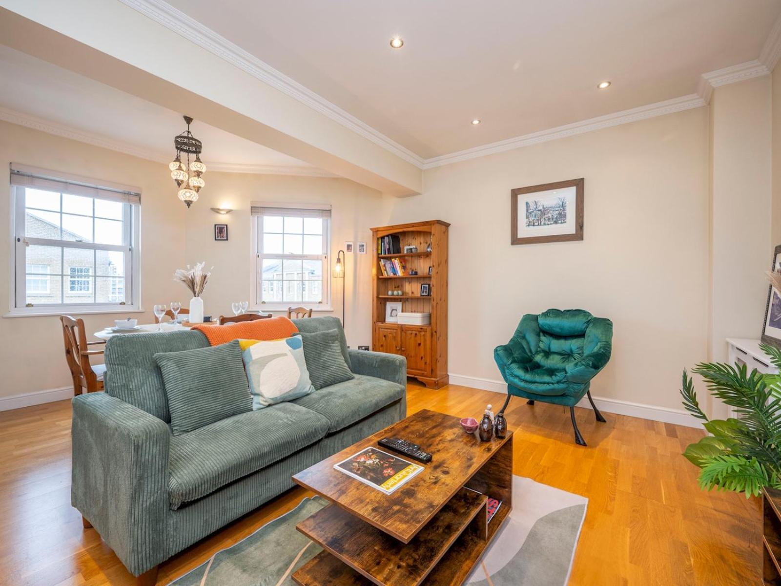 Gated Riverside Se16 With Parking Pass The Keys Apartamento Londres