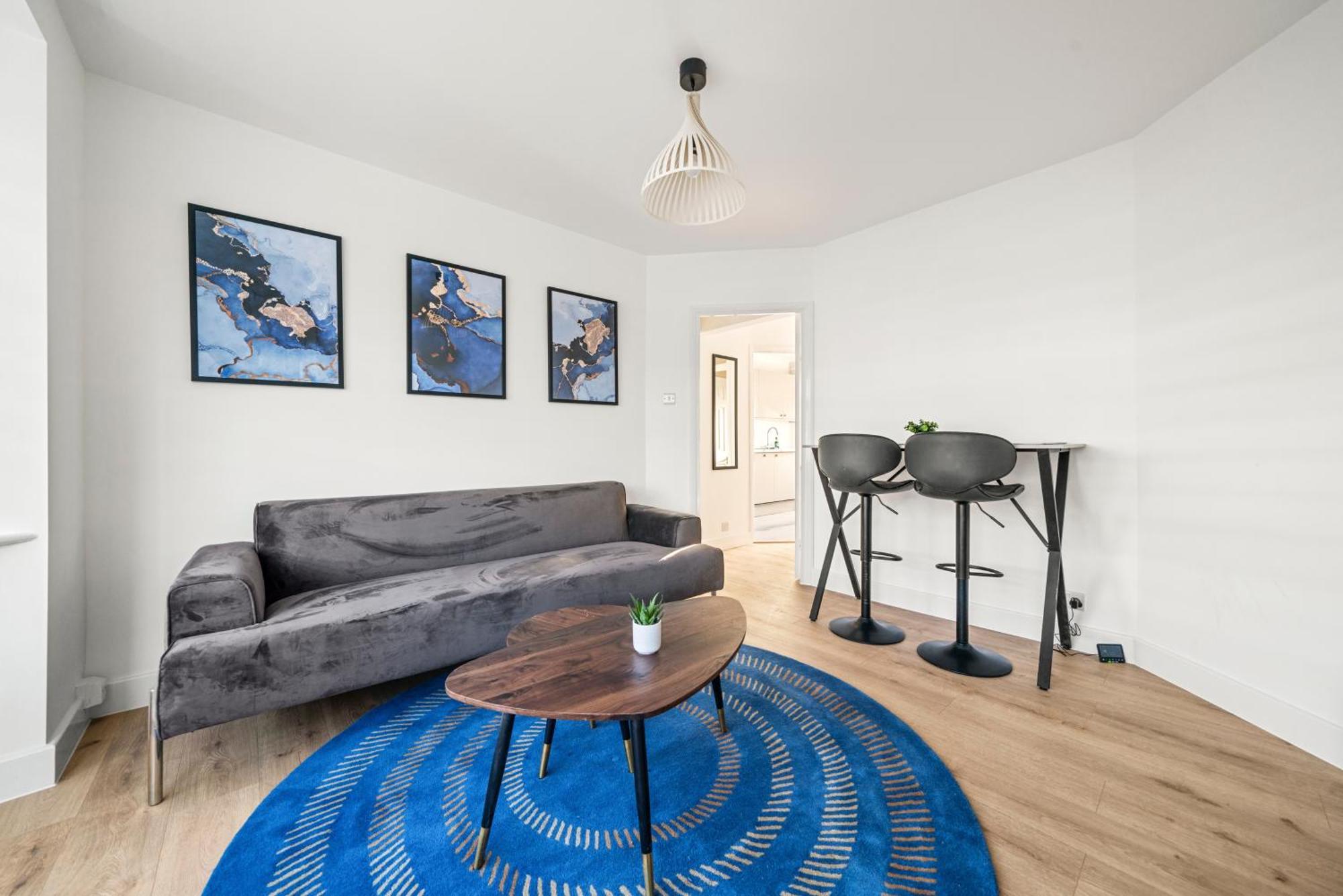 2 Bed Luxury Parking And Garden - Close To Heathrow * London