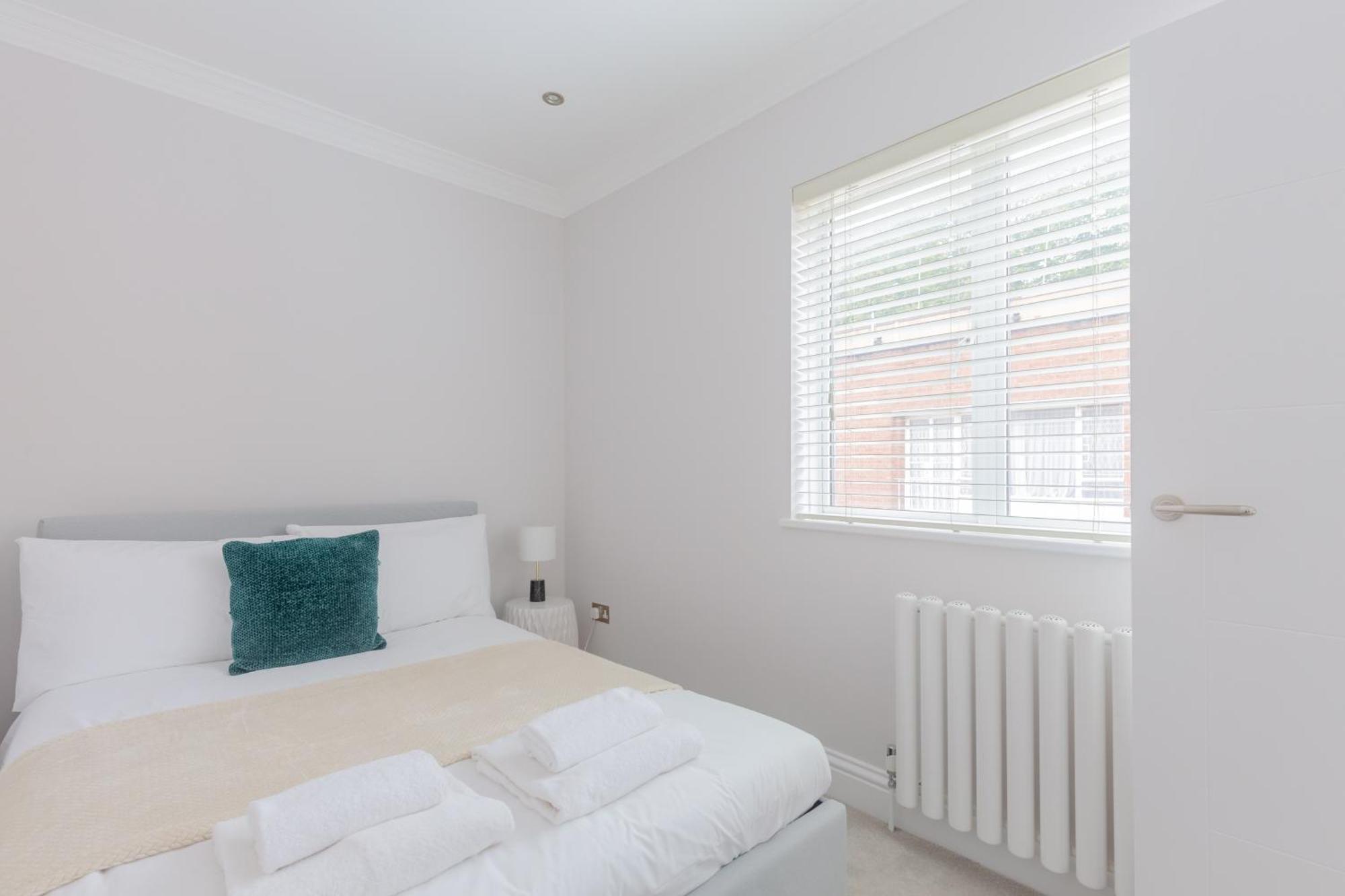 Apartment Hidden 2bd Gem Opposite Hyde Park London