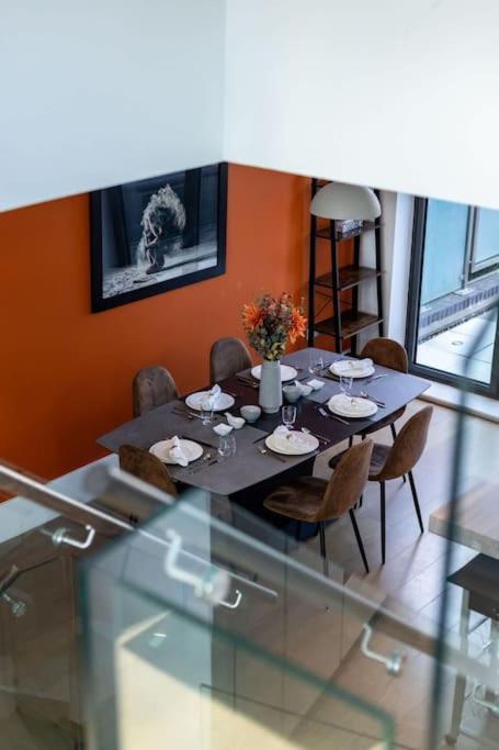 Stylishly Designed 4 Bedroom London