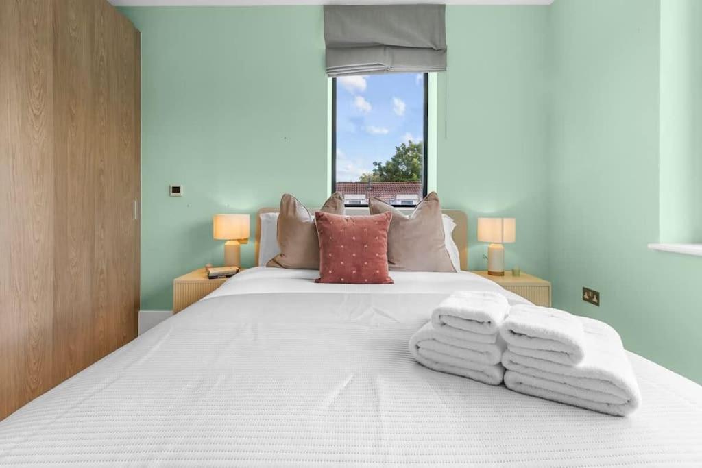 Apartment Stylishly Designed 4 Bedroom