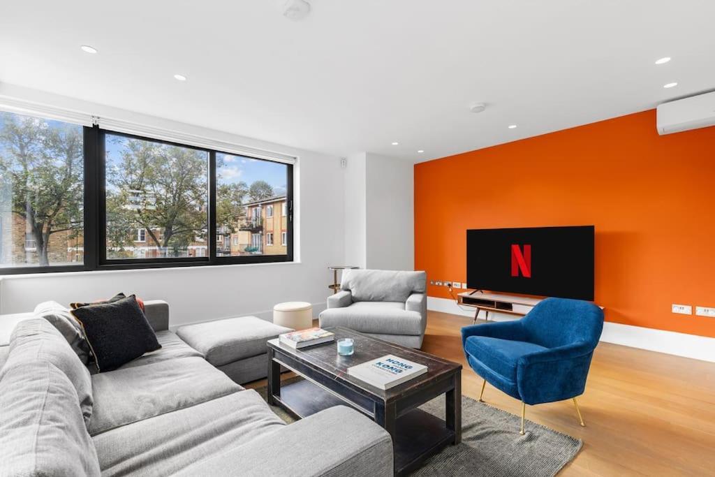 Stylishly Designed 4 Bedroom Apartment London