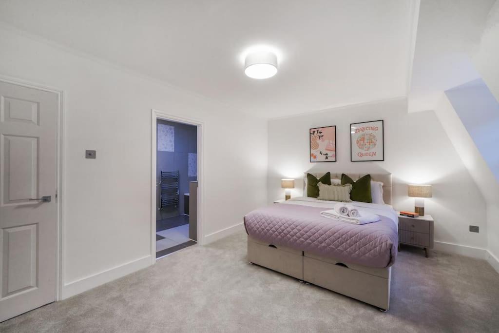 Apartment Spacious 3-bed Split Level Flat On Portobello Road